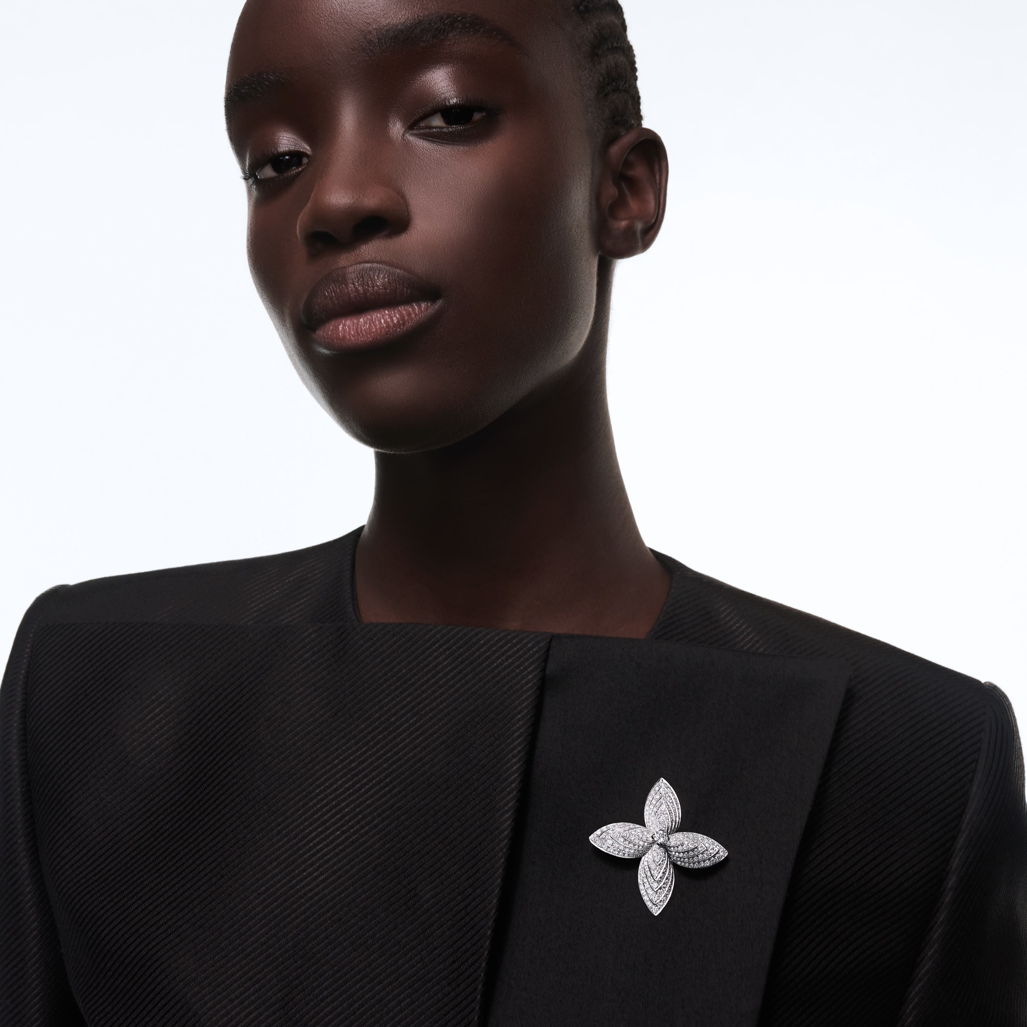 Broche Idylle Blossom de oro blanco y diamantes  Les Extraordinaires Joyería Otros | LOUIS VUITTON (Zoom de producto)