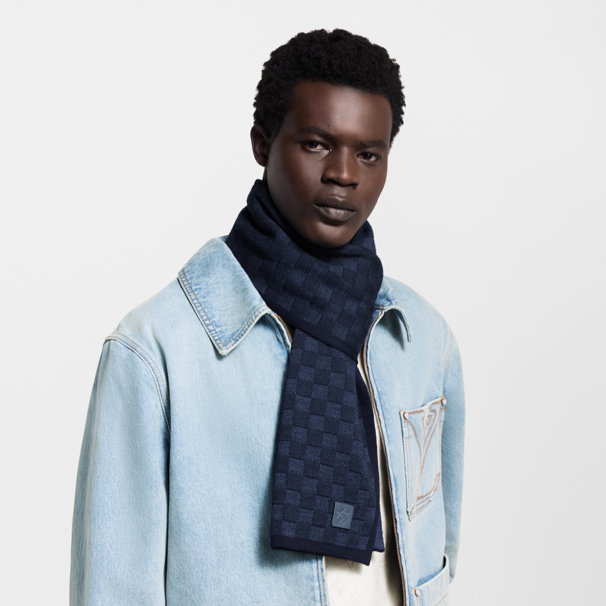 Bufanda Néo Petit Damier S00 Hombre Accesorios Nuevo esta temporada | LOUIS VUITTON (Zoom de producto)