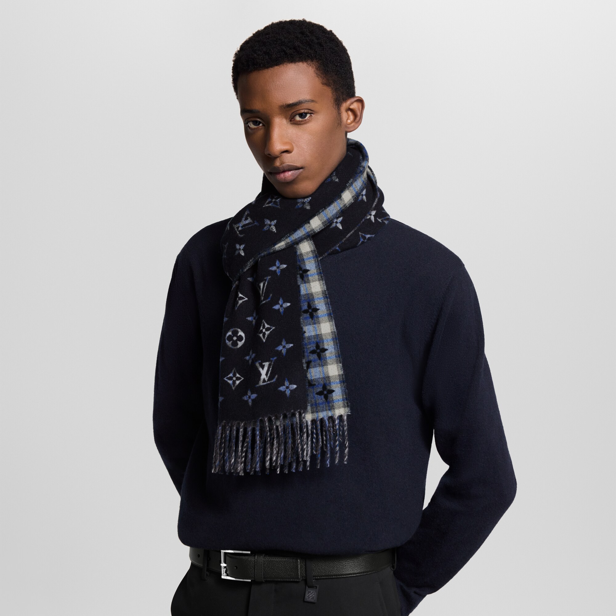 Bufanda urbana Monogram Gradient Tartan S00 Hombre Accesorios Bufandas | LOUIS VUITTON (Zoom de producto)
