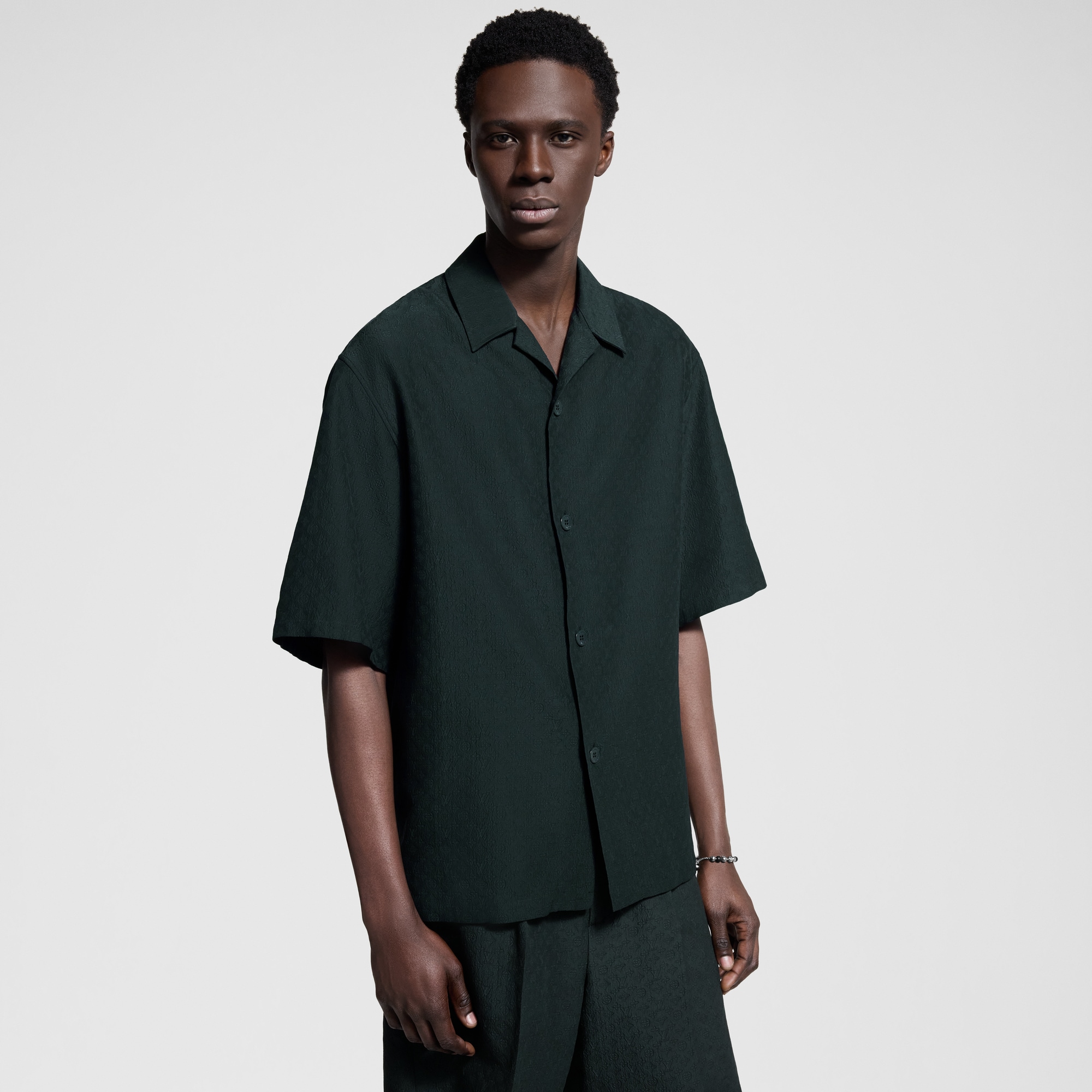 Camisa de manga corta Mini Monogram en seda y algodón  Hombre Prêt-à-Porter Camisas | LOUIS VUITTON (Zoom de producto)