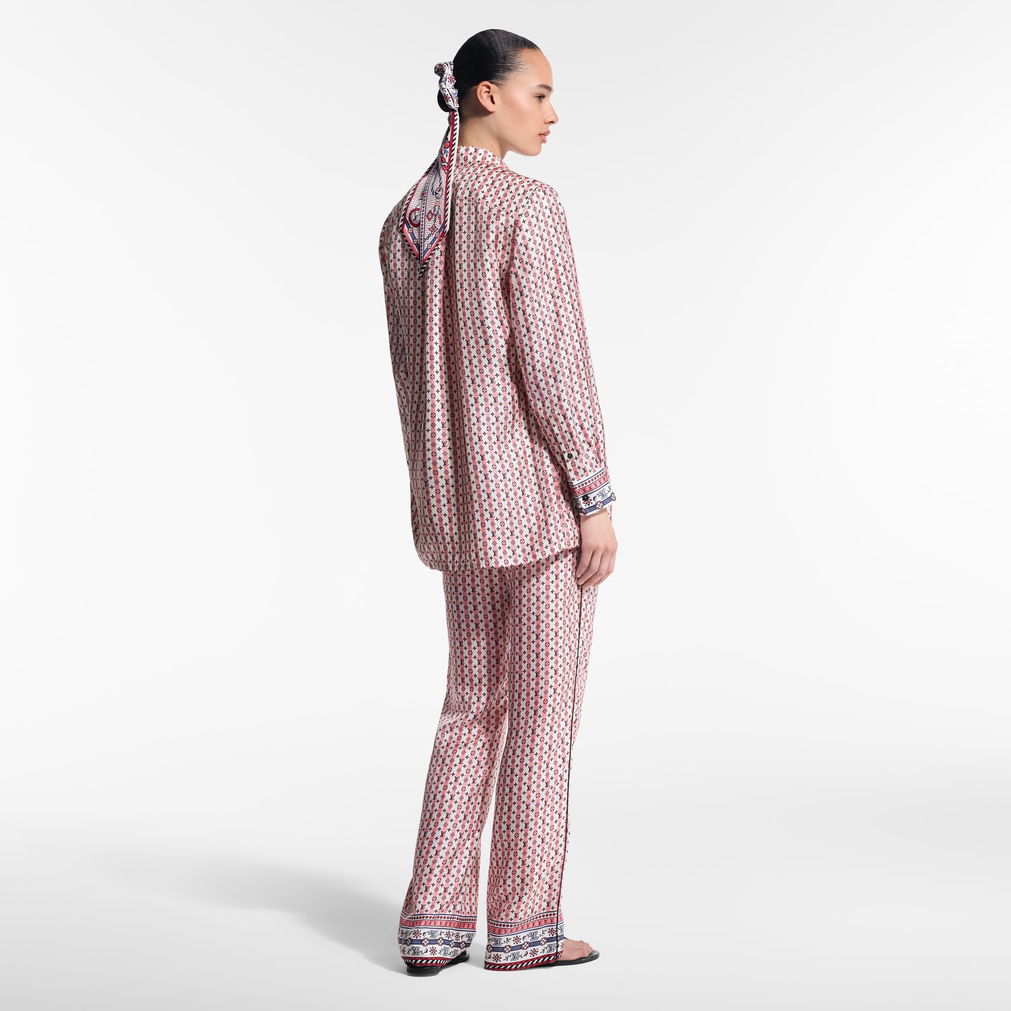 Camisa de seda con estampado de fular  Mujer Prêt-à-Porter Tops | LOUIS VUITTON (Zoom de producto)