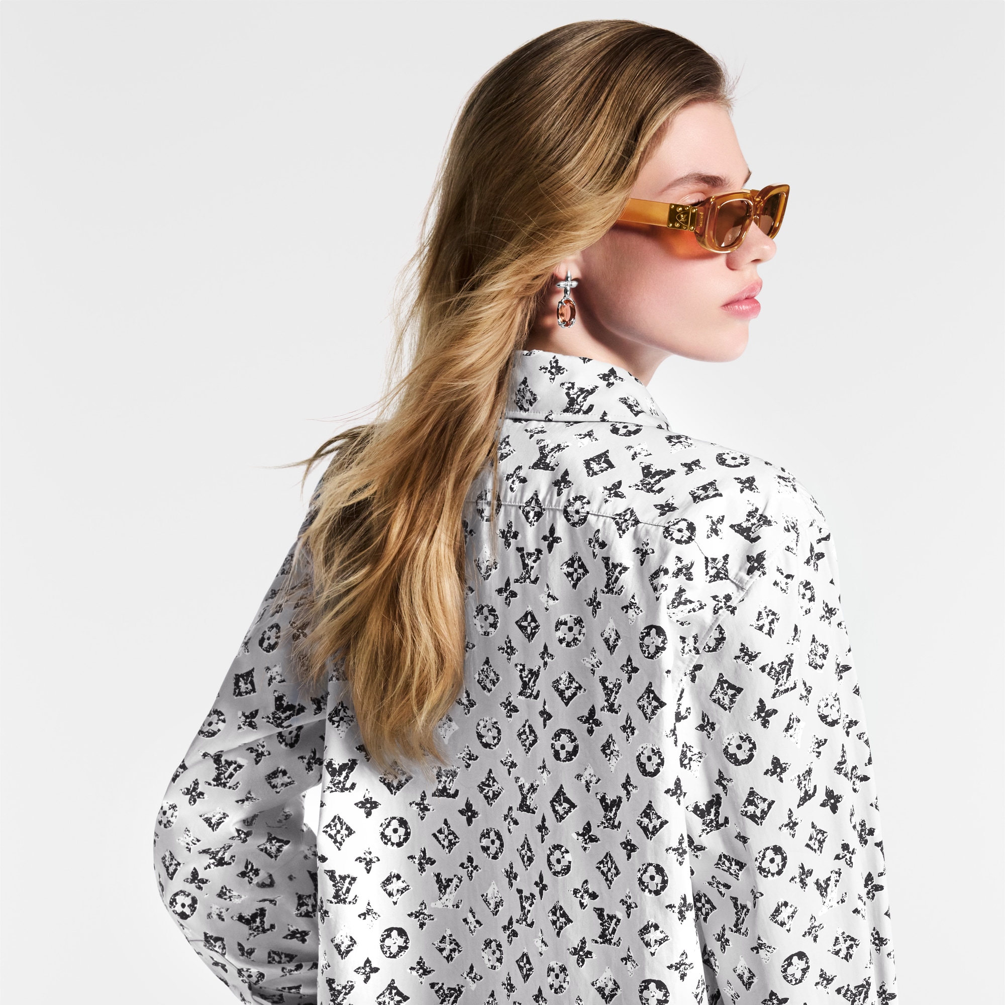 Camisa gráfica Monogram  Mujer Prêt-à-Porter Tops | LOUIS VUITTON (Zoom de producto)