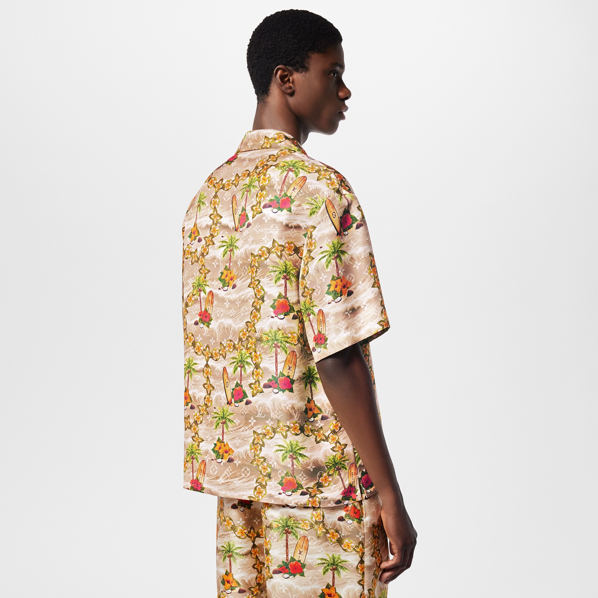 Camisa Monogram de manga corta en seda  Hombre Prêt-à-Porter Camisas | LOUIS VUITTON (Zoom de producto)