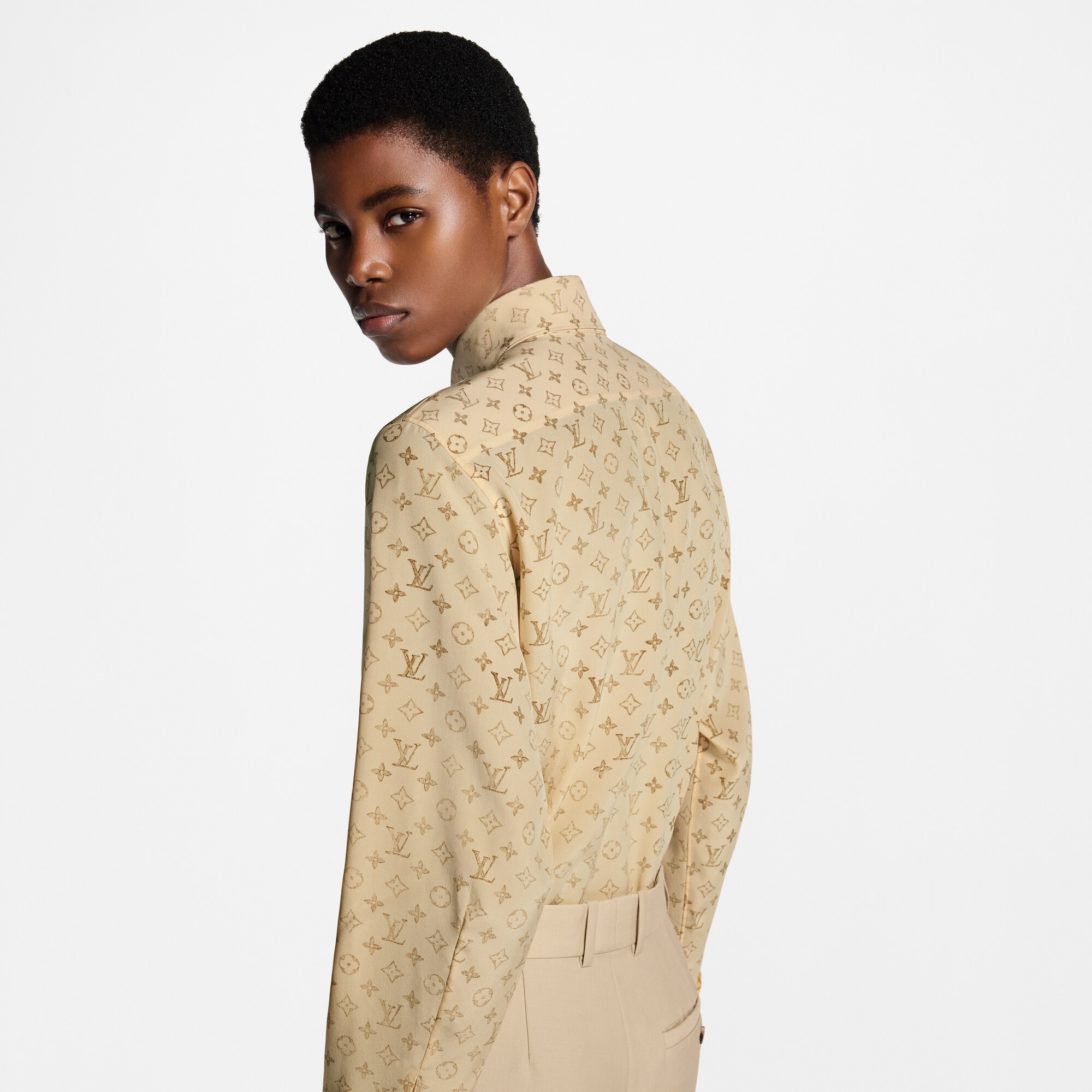 Camisa Monogram de seda  Mujer Prêt-à-Porter Tops | LOUIS VUITTON (Zoom de producto)