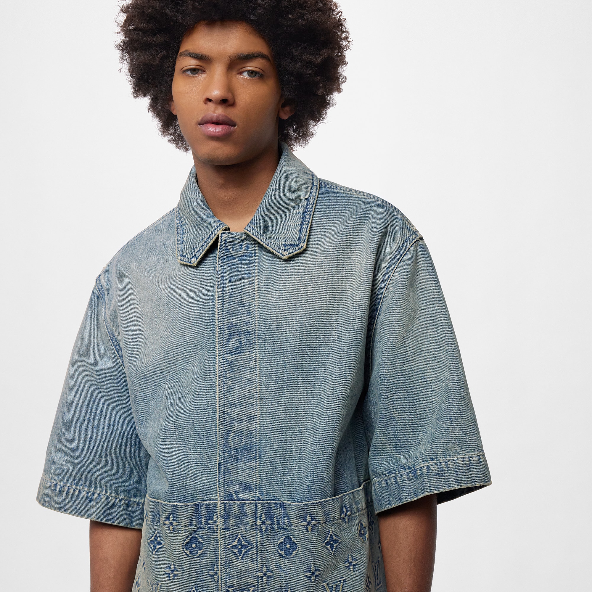 Camisa vaquera de manga corta  Hombre Prêt-à-Porter Camisas | LOUIS VUITTON (Zoom de producto)
