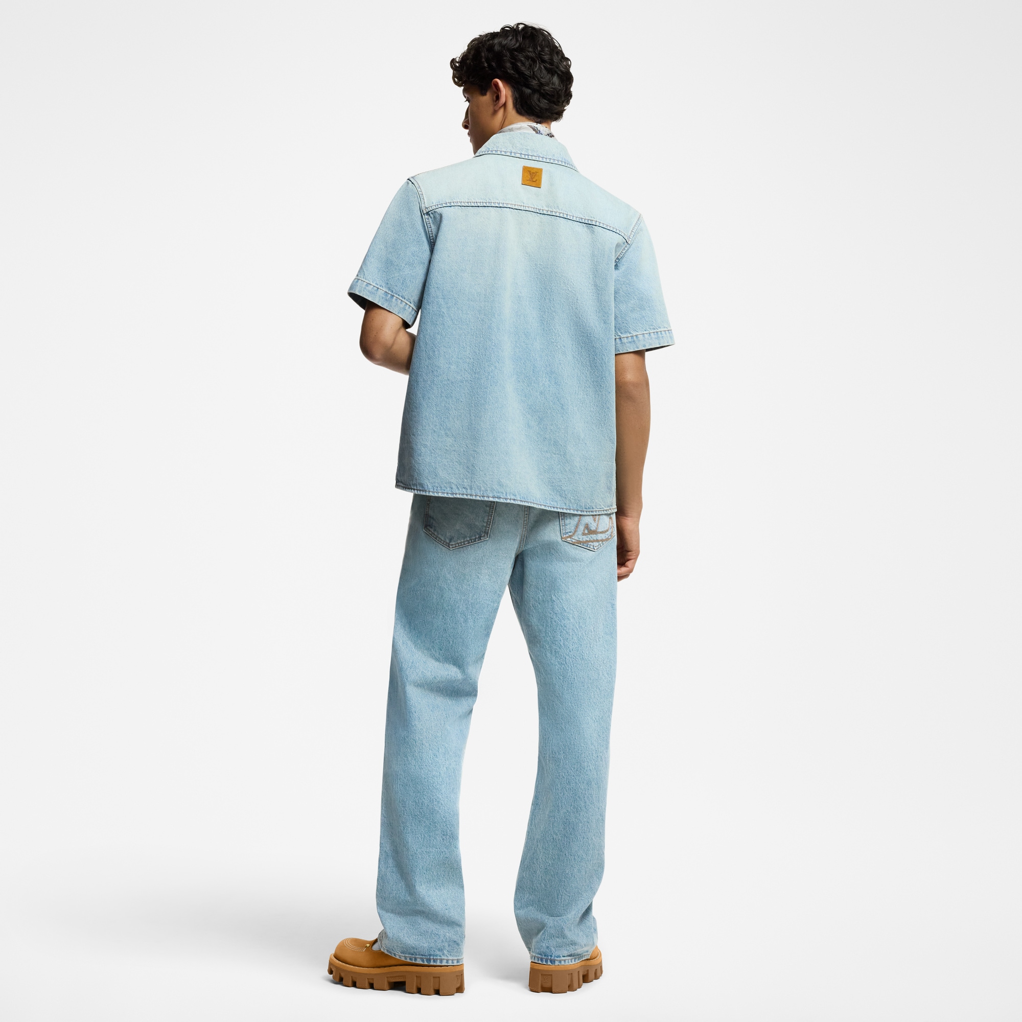 Camisa vaquera de manga corta  Hombre Prêt-à-Porter Camisas | LOUIS VUITTON (Zoom de producto)