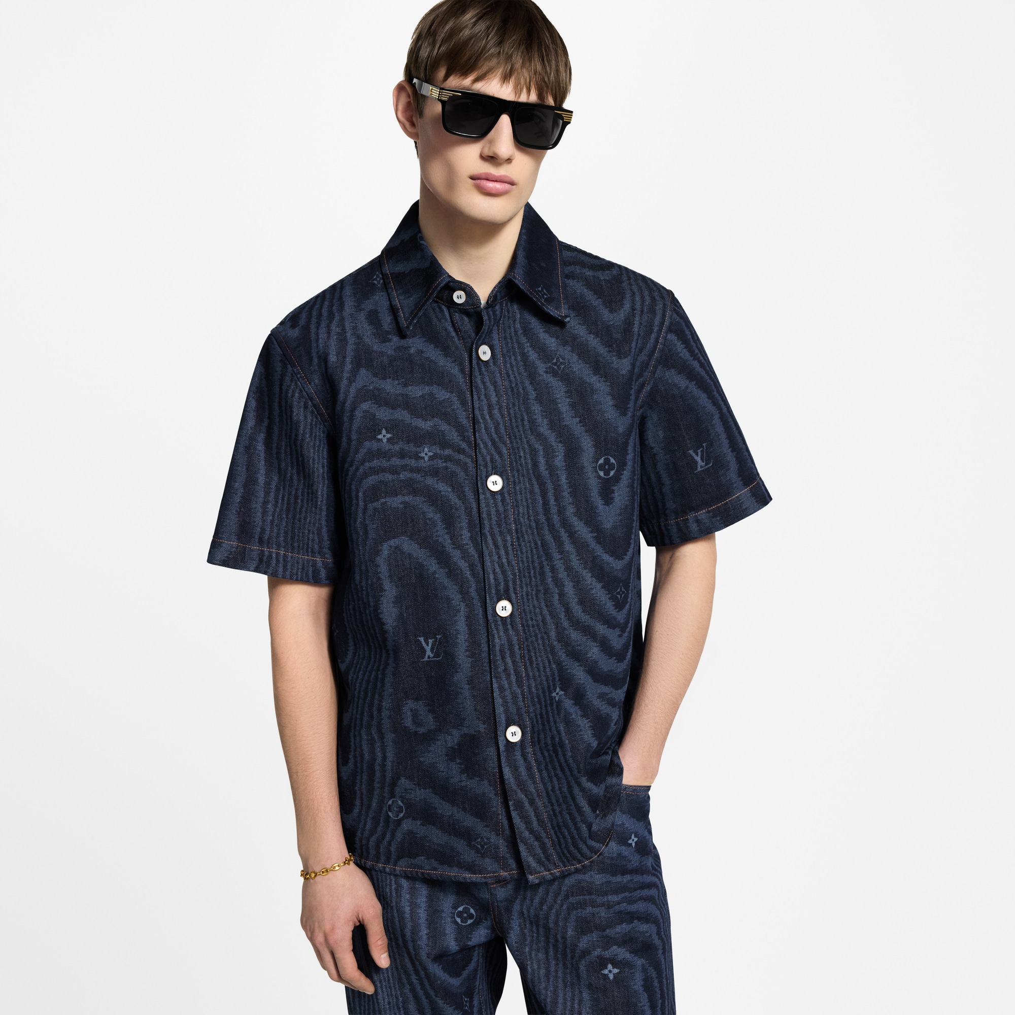 Camisa vaquera de manga corta  Hombre Prêt-à-Porter Camisas | LOUIS VUITTON (Zoom de producto)