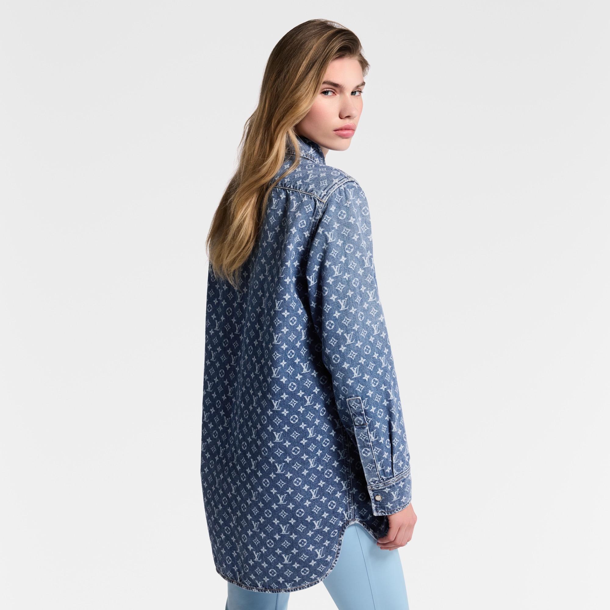 Camisa vaquera Monogram  Mujer Prêt-à-Porter Tops | LOUIS VUITTON (Zoom de producto)