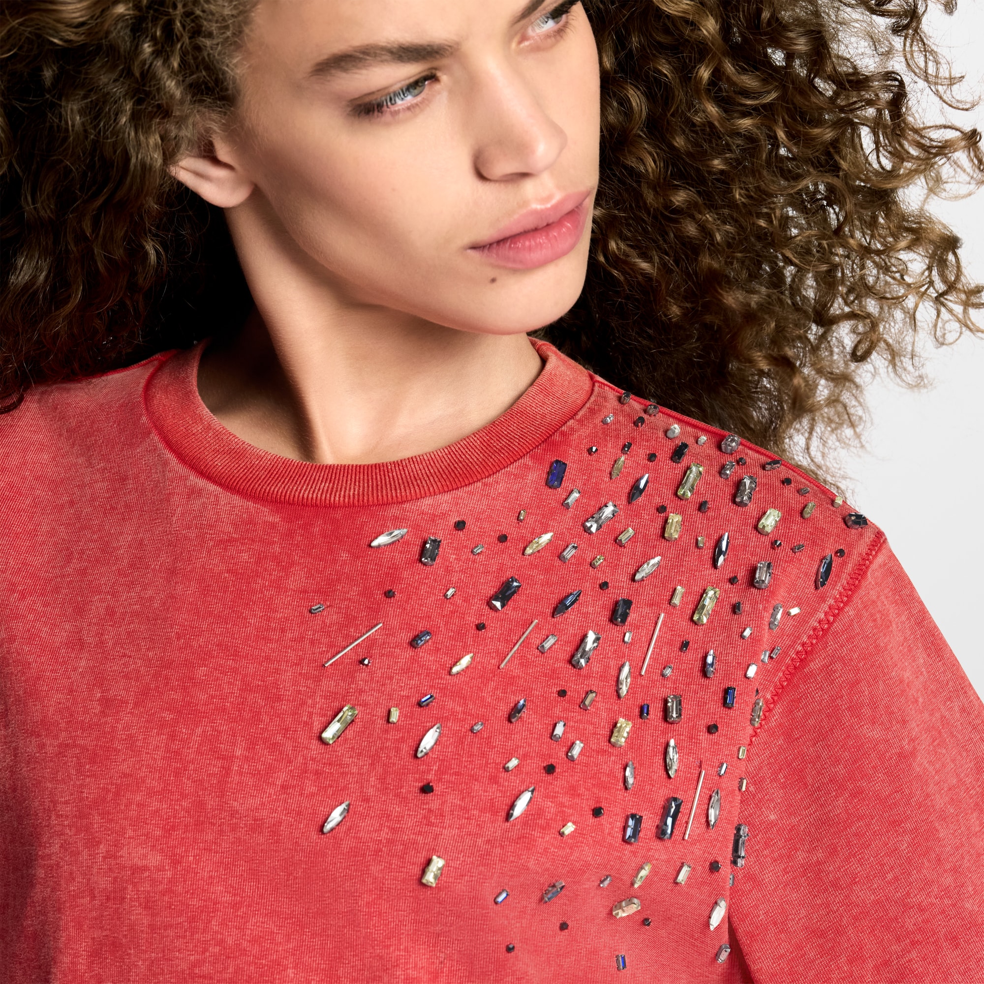 Camiseta con bajo curvo y cuentas  Mujer Prêt-à-Porter Tops | LOUIS VUITTON (Zoom de producto)