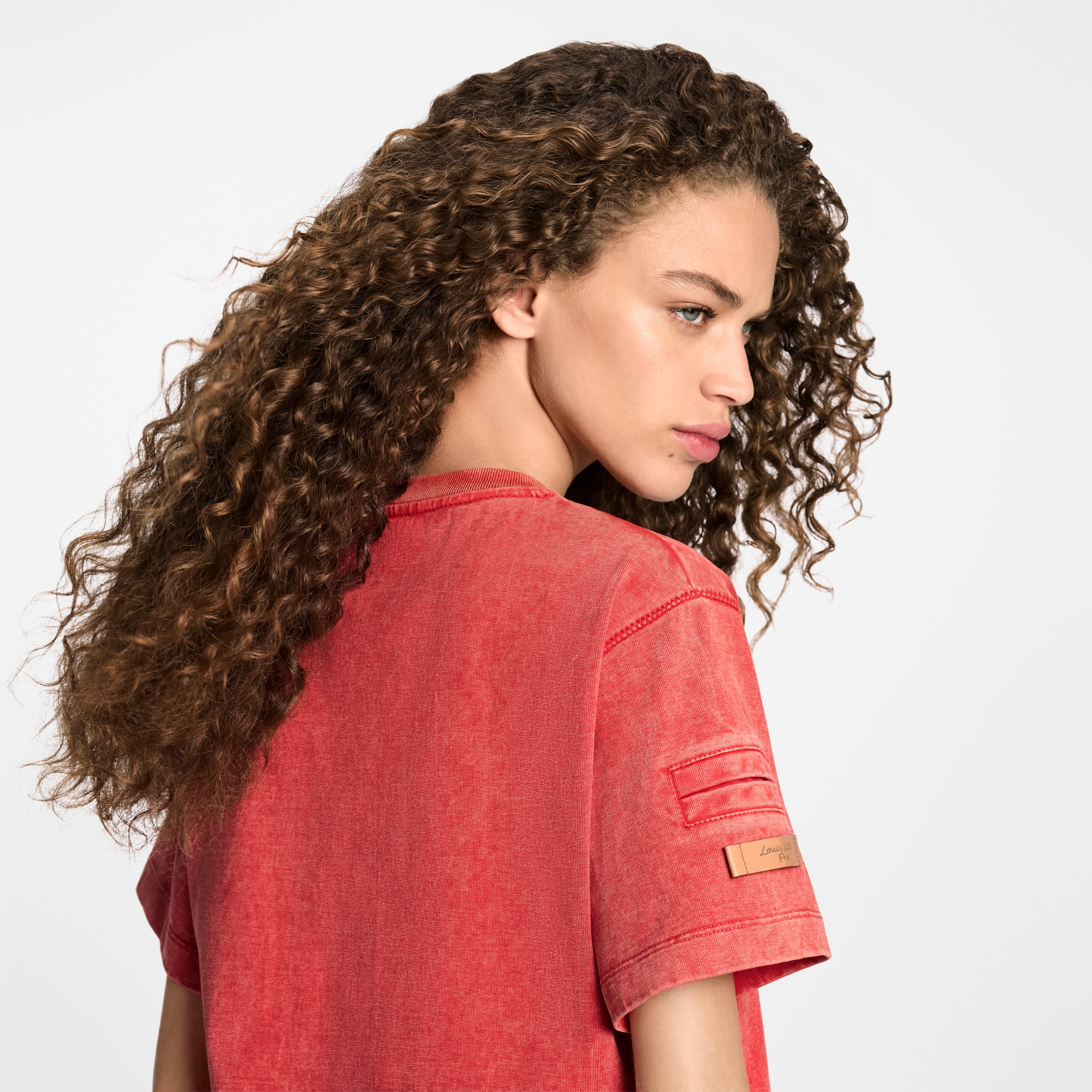 Camiseta con bajo curvo y cuentas  Mujer Prêt-à-Porter Tops | LOUIS VUITTON (Zoom de producto)