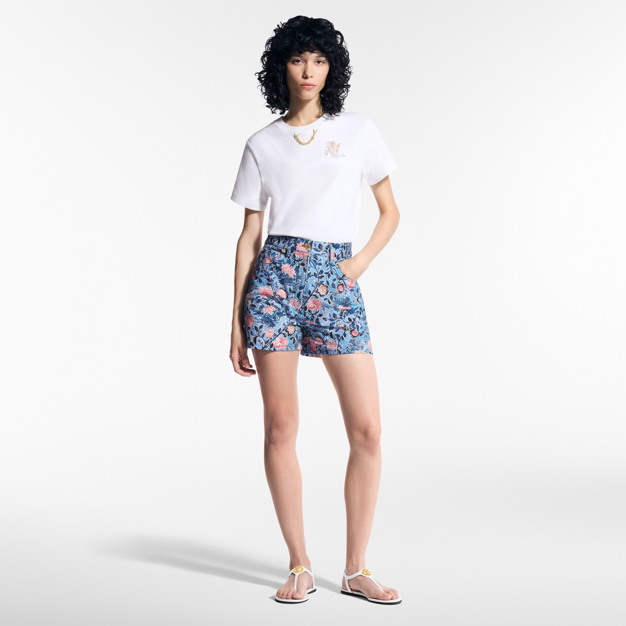Camiseta con bordado LV  Mujer Prêt-à-Porter Tops | LOUIS VUITTON (Zoom de producto)