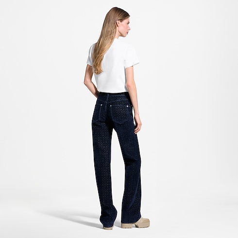 Camiseta con distintivo flocado Mujer Prêt-à-Porter Camisetas y sudaderas | LOUIS VUITTON (Zoom de producto)