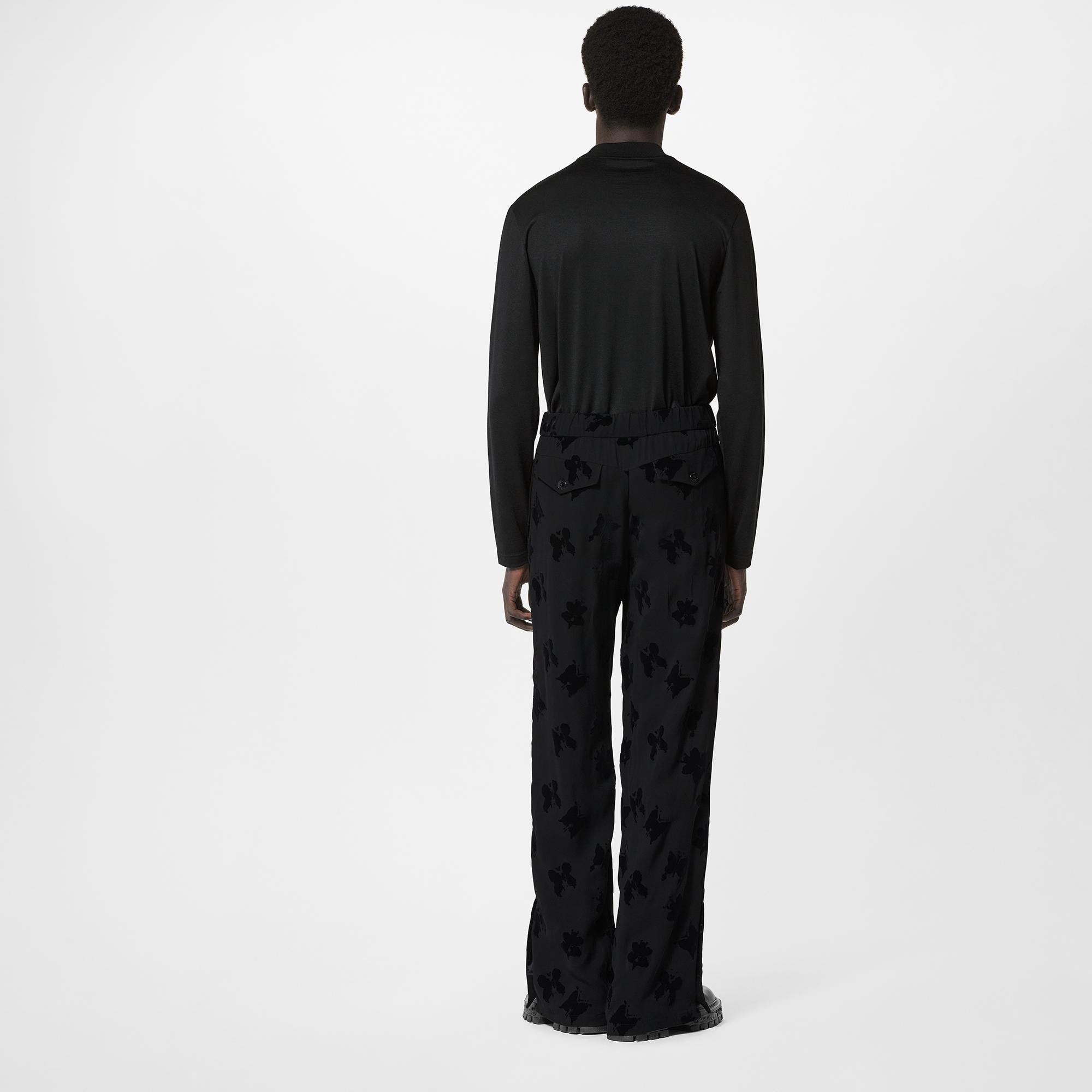 Camiseta con logotipo LV tridimensional bordado  Hombre Prêt-à-Porter Camisetas y polos | LOUIS VUITTON (Zoom de producto)