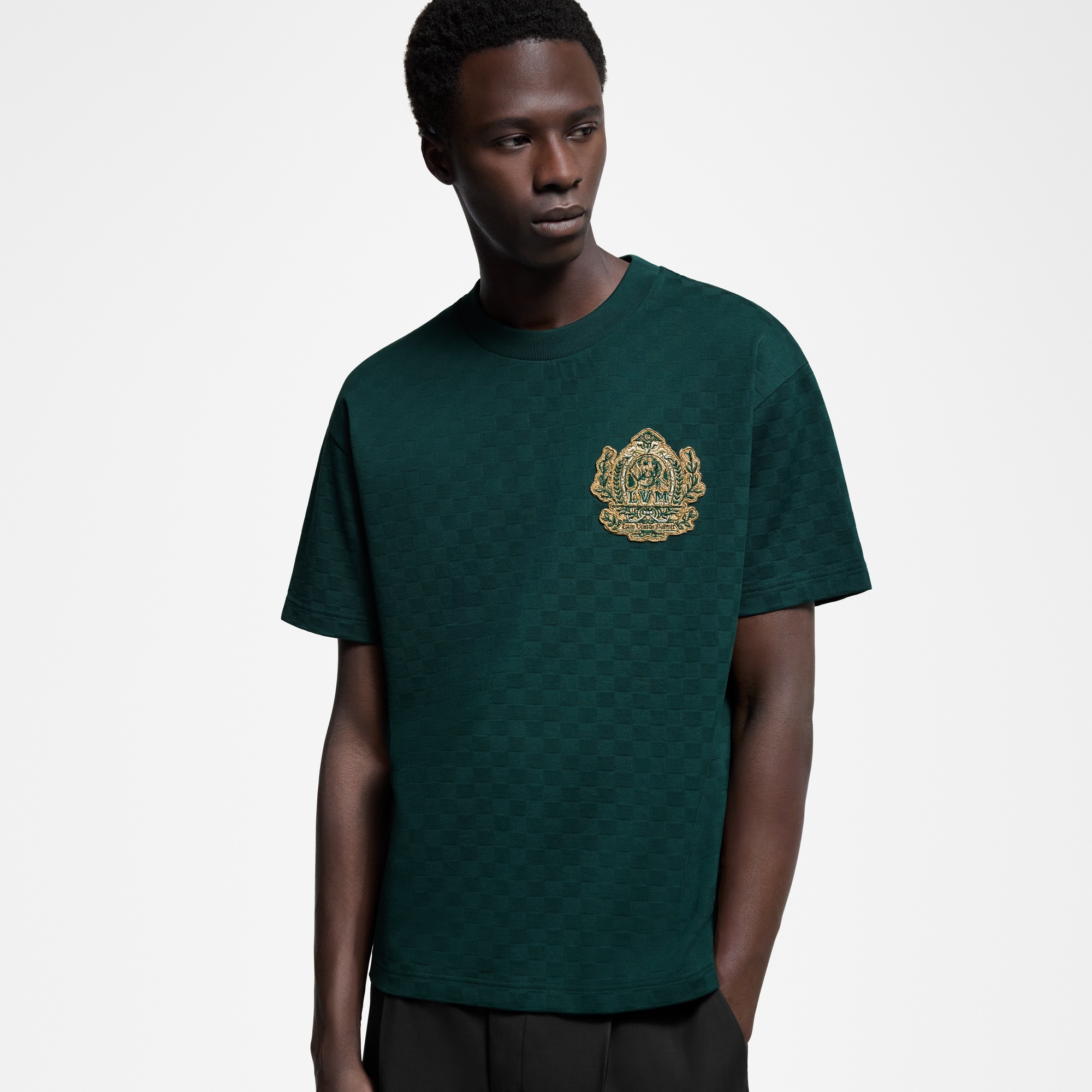 Camiseta de algodón con parche  Hombre Prêt-à-Porter Camisetas y polos | LOUIS VUITTON (Zoom de producto)