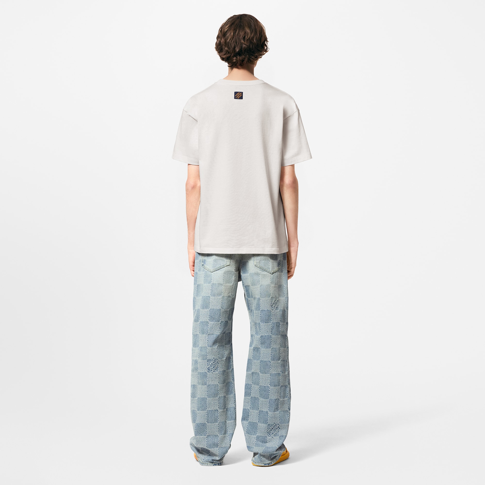 Camiseta de manga corta bordada  Hombre Prêt-à-Porter Camisetas y polos | LOUIS VUITTON (Zoom de producto)