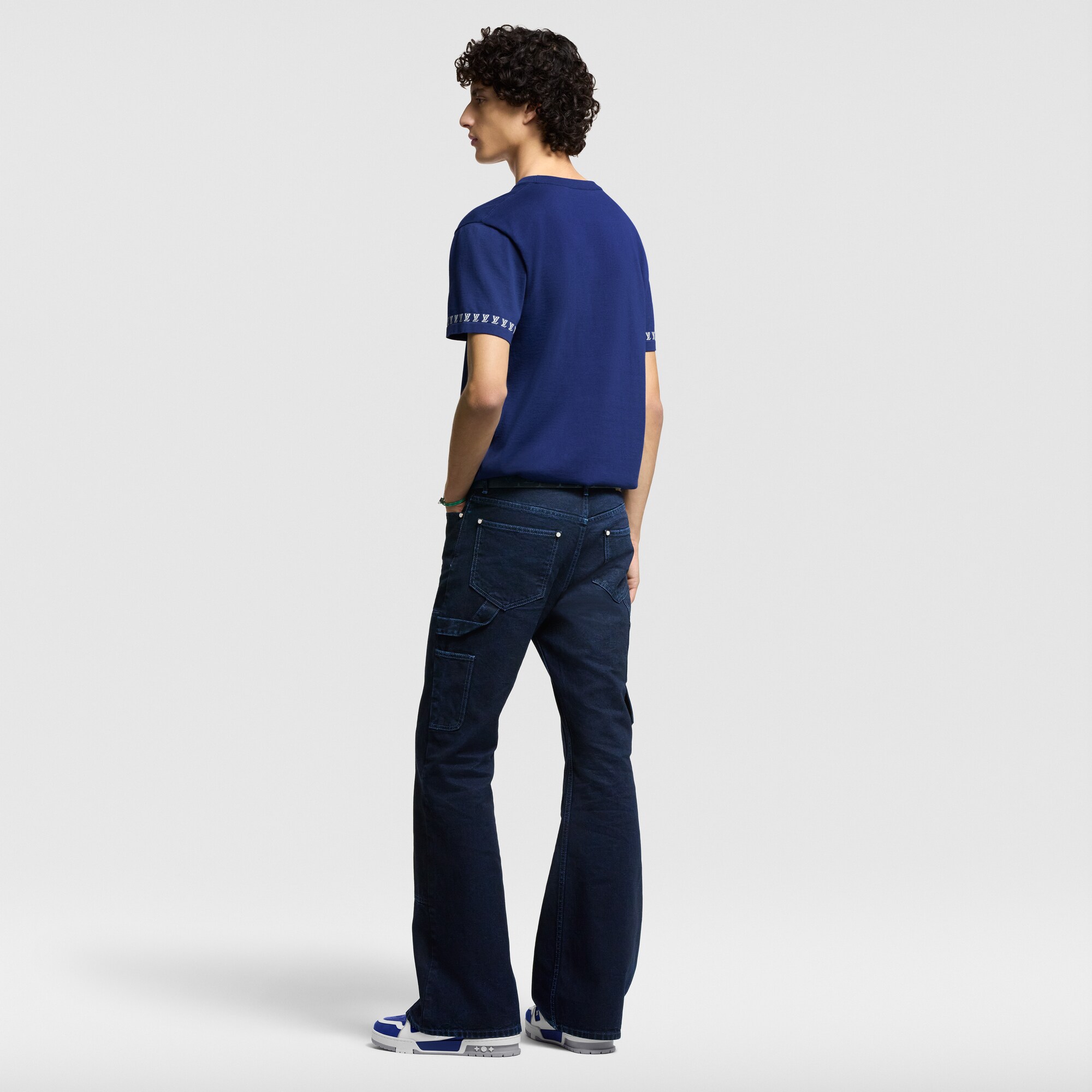 Camiseta de manga corta con detalles distintivos  Hombre Prêt-à-Porter Todo Prêt-à-Porter | LOUIS VUITTON (Zoom de producto)