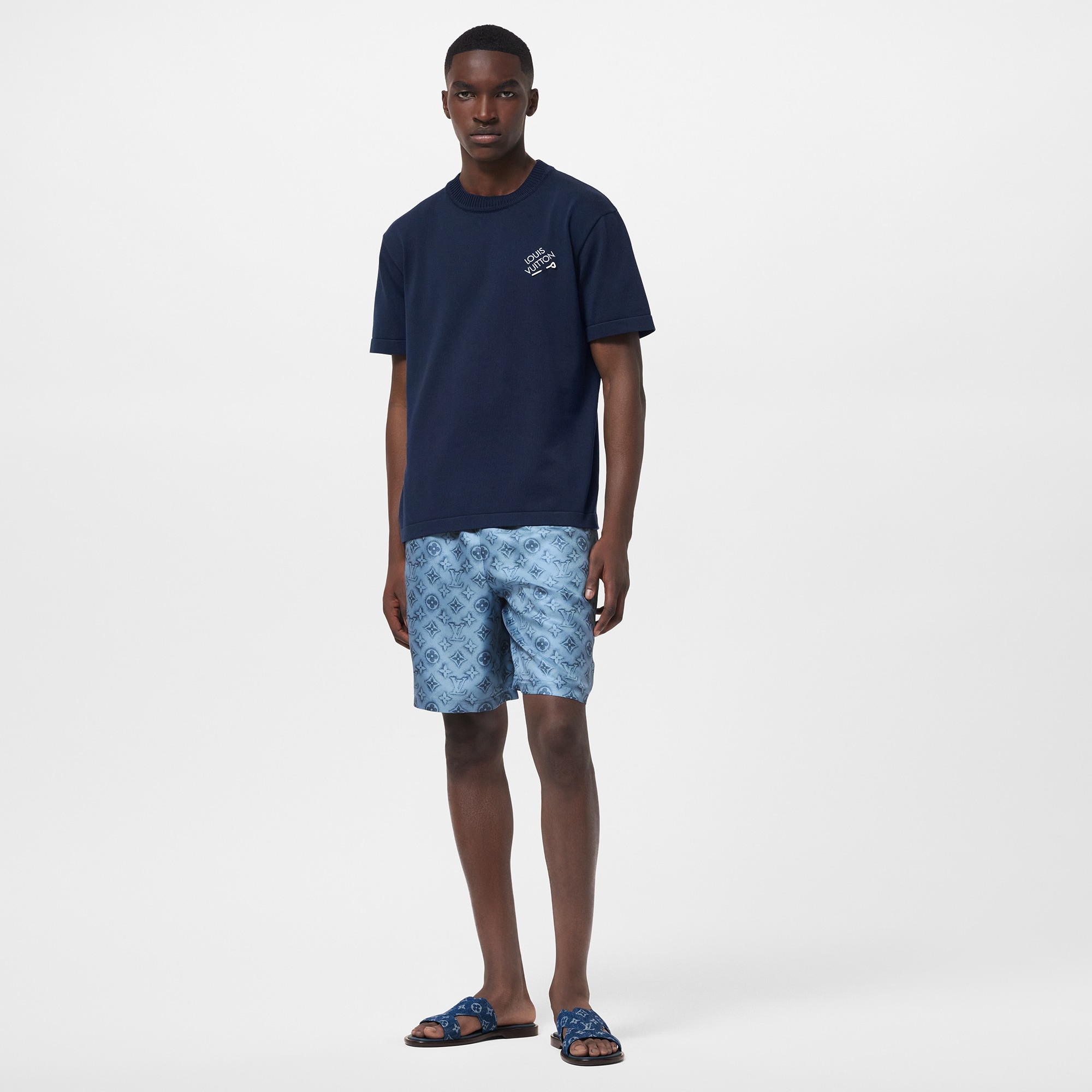 Camiseta de manga corta con distintivo  Hombre Prêt-à-Porter Camisetas y polos | LOUIS VUITTON (Zoom de producto)