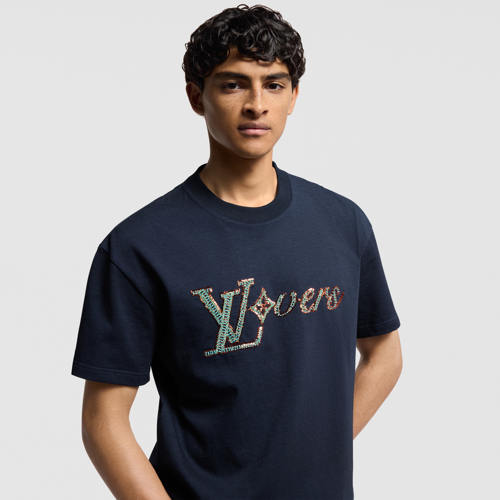 Camiseta de manga corta LV Vers  Hombre Prêt-à-Porter Camisetas y polos | LOUIS VUITTON (Zoom de producto)