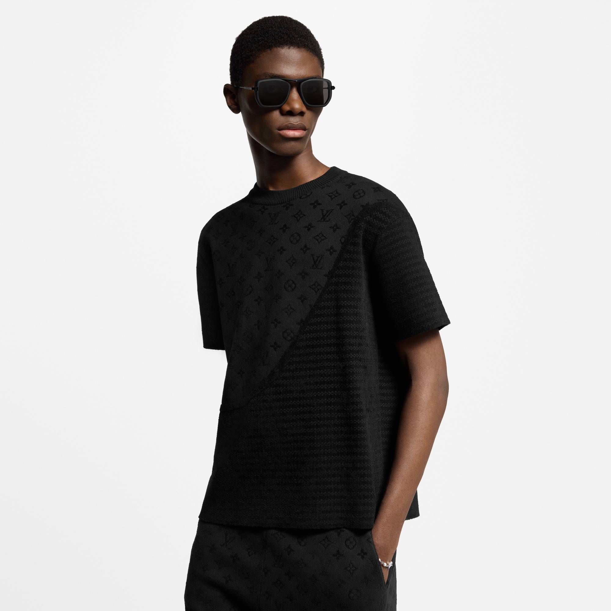 Camiseta gráfica de manga corta en Jacquard  Hombre Prêt-à-Porter Todo Prêt-à-Porter | LOUIS VUITTON (Zoom de producto)