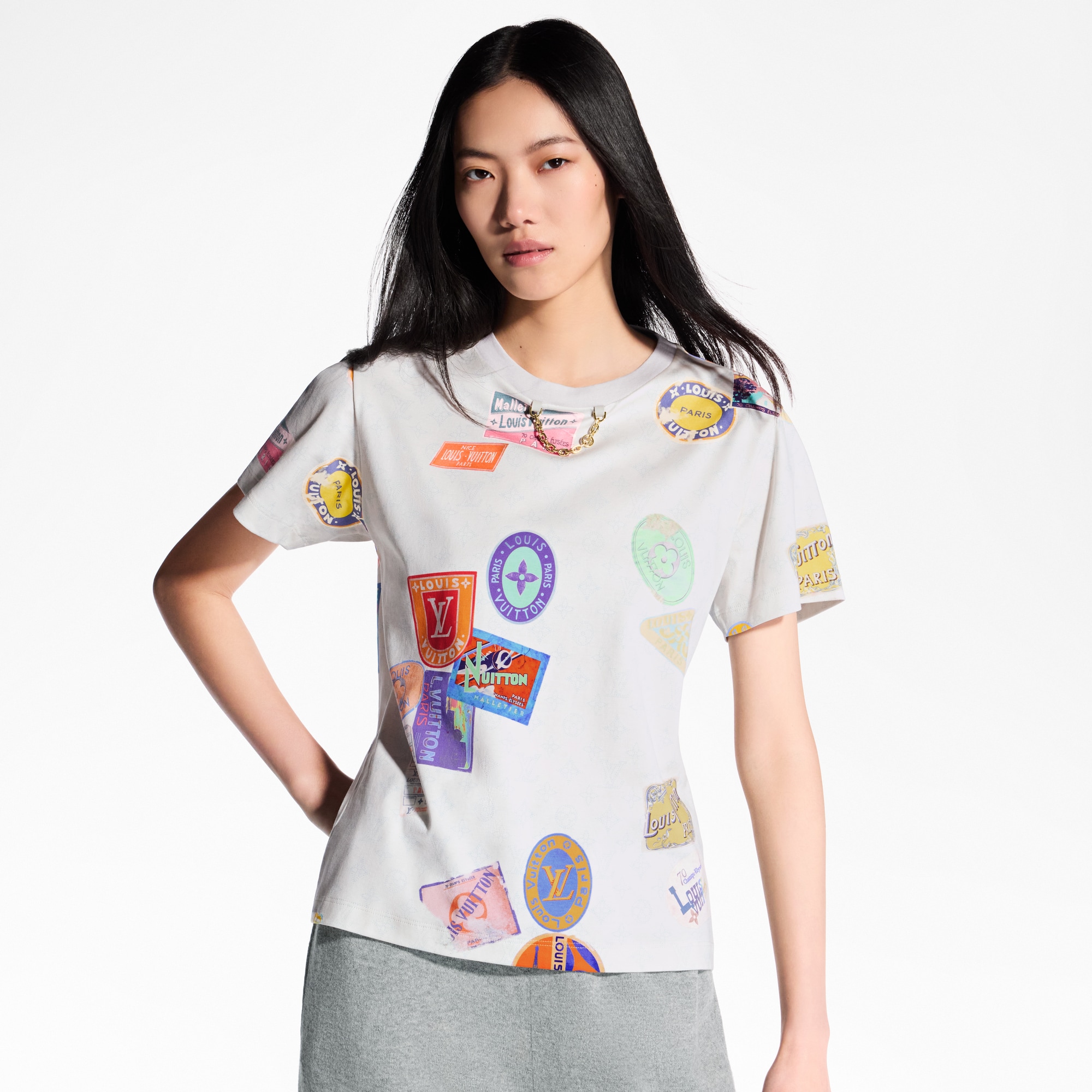 Camiseta Mahina con estampado de parches  Mujer Prêt-à-Porter Tops | LOUIS VUITTON (Zoom de producto)