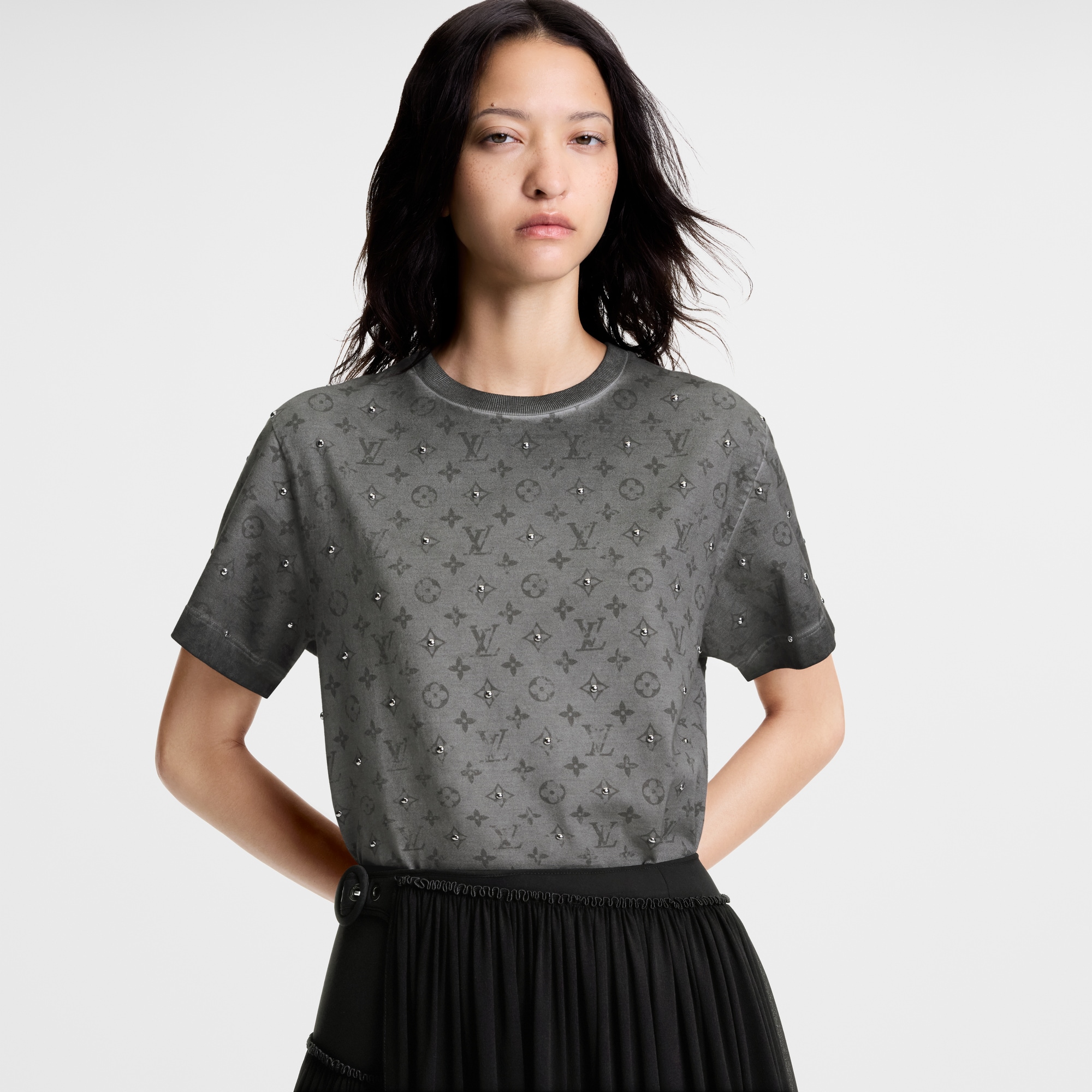Camiseta Monogram con tachuelas  Mujer Prêt-à-Porter Tops | LOUIS VUITTON (Zoom de producto)