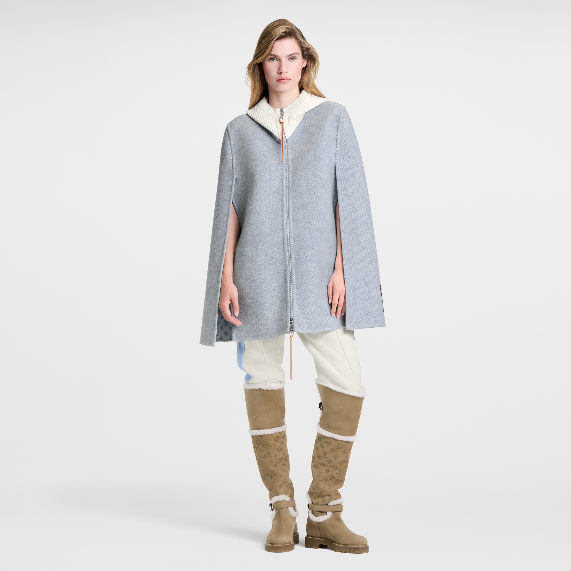 Capa de doble cara con efecto denim  Mujer Prêt-à-Porter Abrigos y chaquetas | LOUIS VUITTON (Zoom de producto)