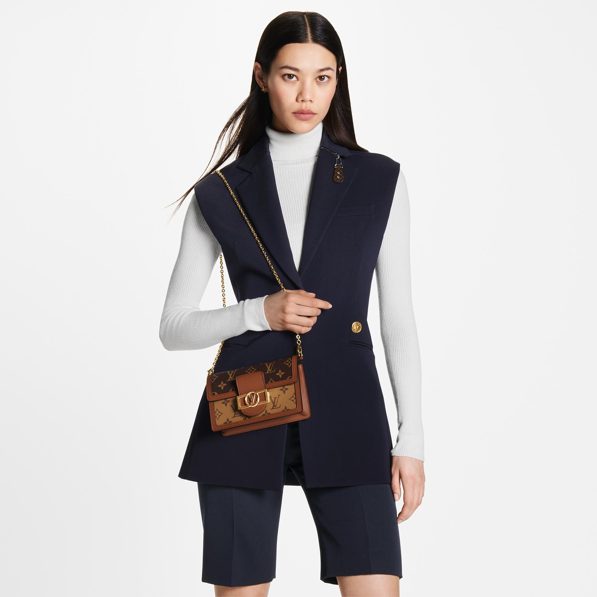 Cartera Dauphine con cadena Autres Toiles Monogram Mujer Carteras y pequeña marroquinería Todas las carteras y pequeña marroquinería | LOUIS VUITTON (Zoom de producto)