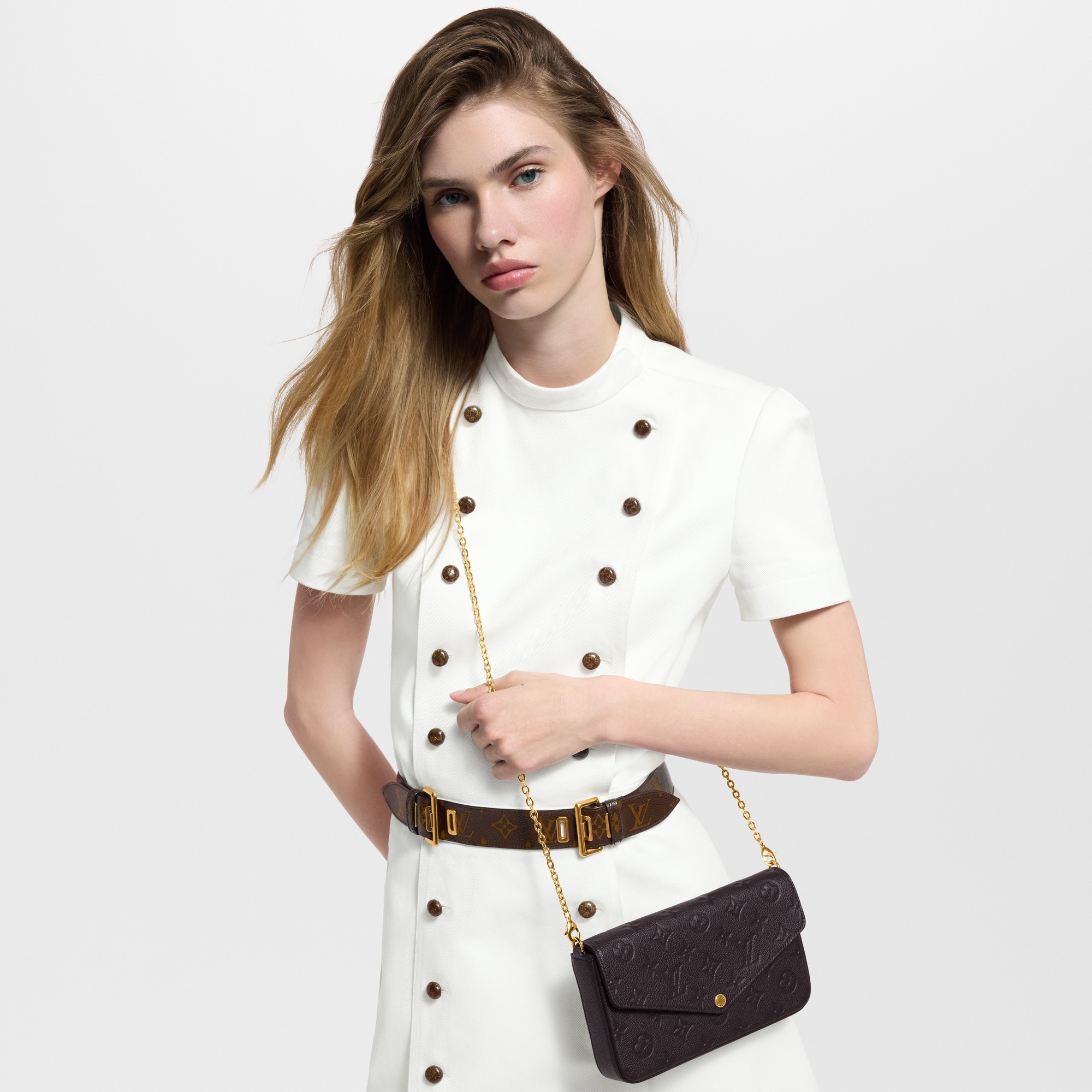Cartera de mano Félicie Piel Monogram Empreinte Mujer Carteras y pequeña marroquinería Carteras con cadena y mini bolsos | LOUIS VUITTON (Zoom de producto)
