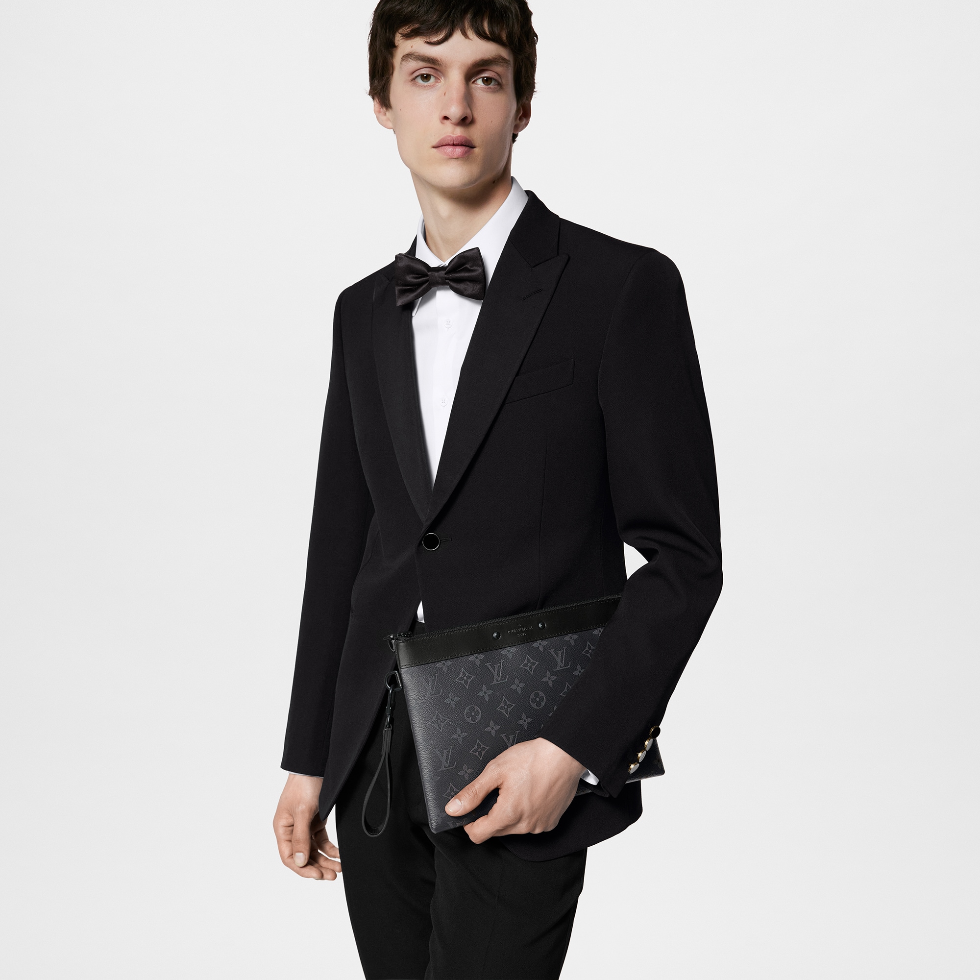 Cartera de mano Pochette To-Go Lona Monogram Eclipse Hombre Viaje Accesorios de viaje | LOUIS VUITTON (Zoom de producto)