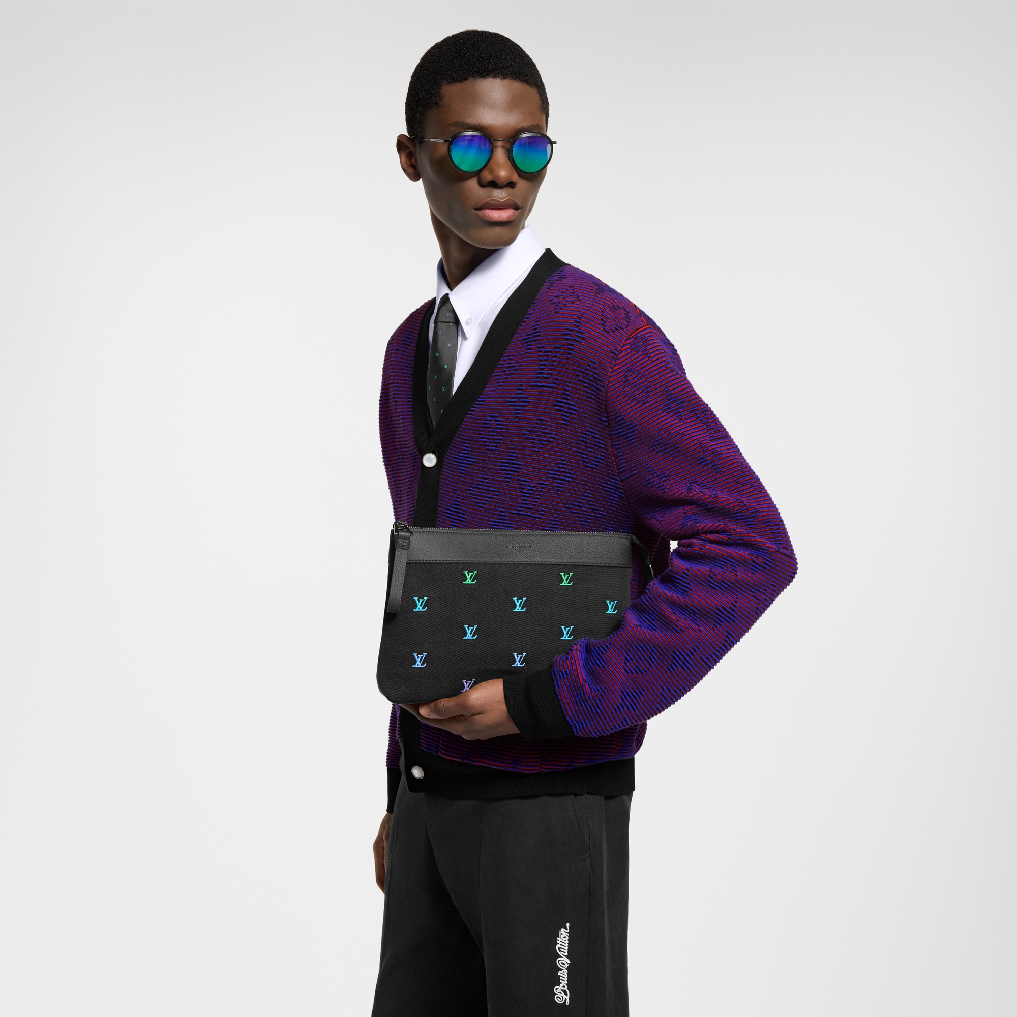 Cartera de mano Pochette Voyage Souple Monogram Other Hombre Carteras y pequeña marroquinería Pochettes | LOUIS VUITTON (Zoom de producto)