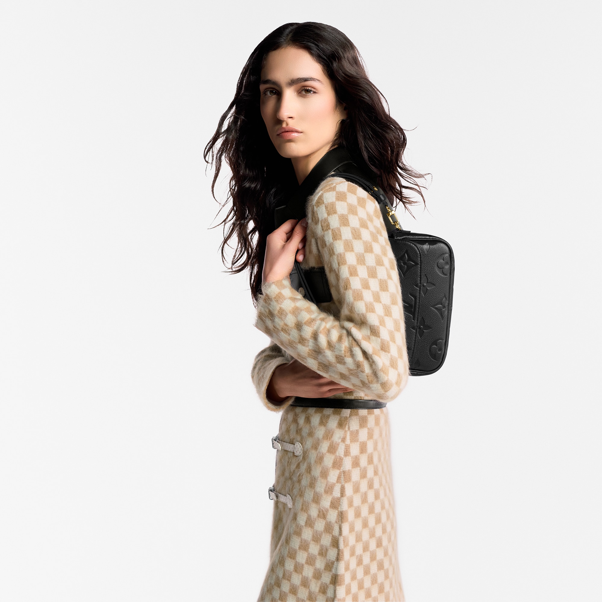 Cartera Ivy con cadena Piel Monogram Empreinte Mujer Carteras y pequeña marroquinería Carteras con cadena y mini bolsos | LOUIS VUITTON (Zoom de producto)