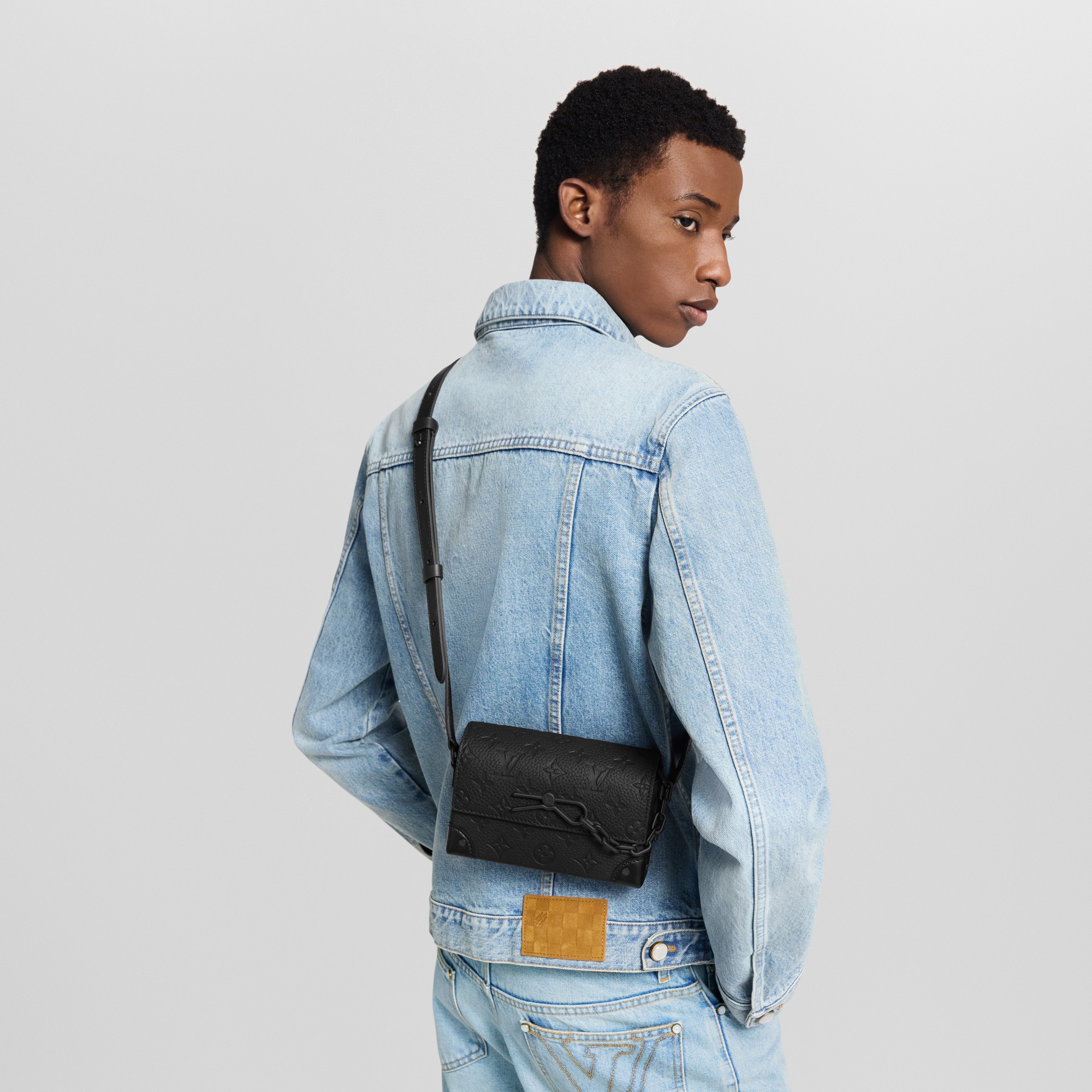 Cartera Steamer con bandolera Monogram Piel Taurillon Hombre Bolsos All Collections | LOUIS VUITTON (Zoom de producto)