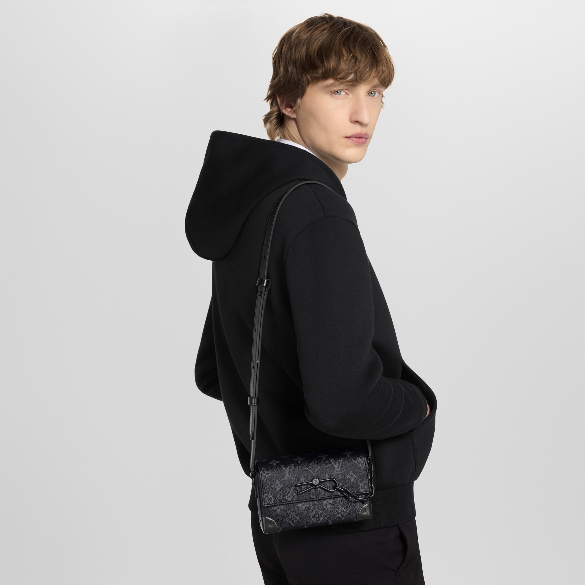 Cartera Steamer con bandolera Monogram Eclipse Hombre Bolsos Todas las colecciones | LOUIS VUITTON (Zoom de producto)