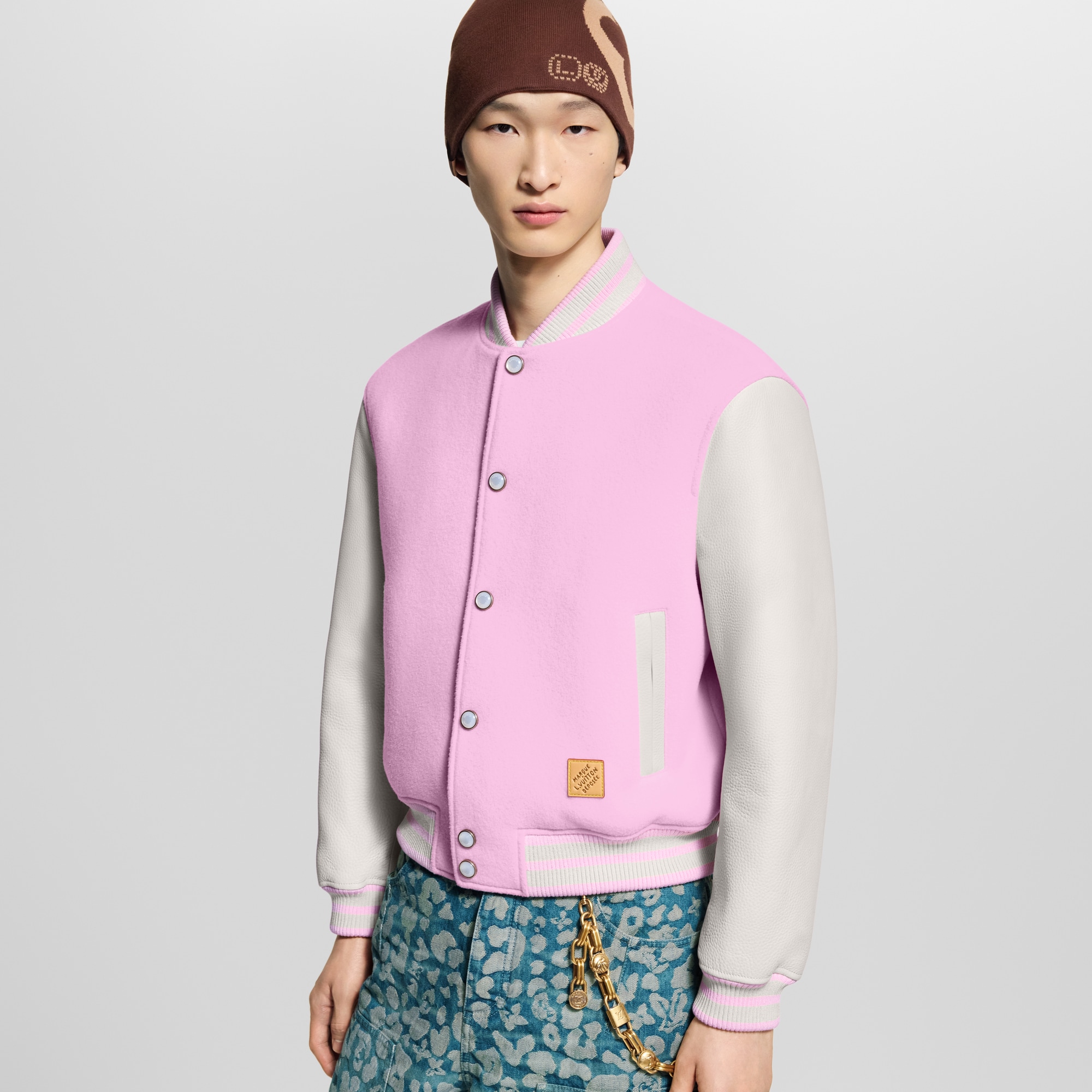 Cazadora universitaria distintiva  Hombre Prêt-à-Porter Cazadoras y abrigos | LOUIS VUITTON (Zoom de producto)