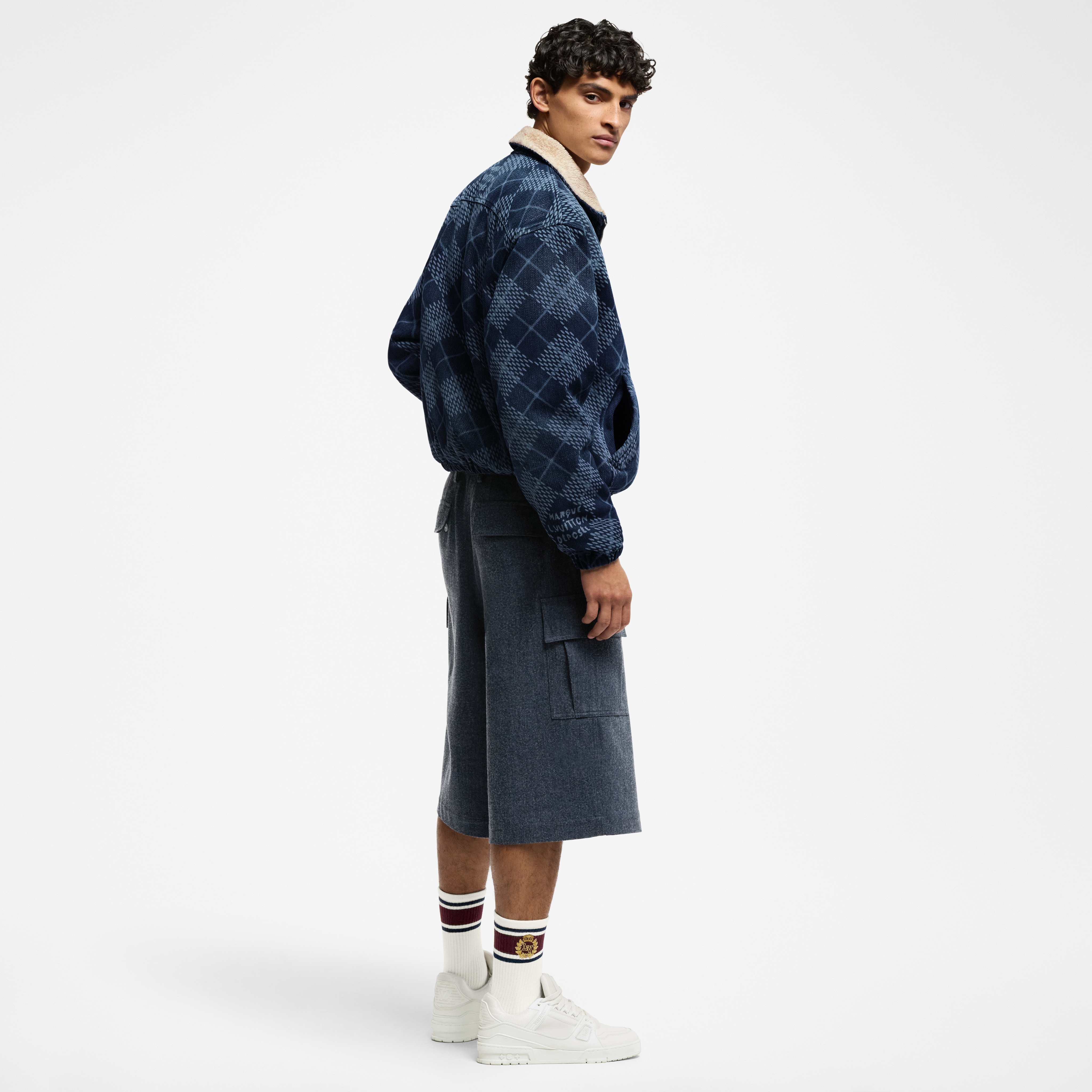 Cazadora vaquera con forro de tejido de felpa  Hombre Prêt-à-Porter Cazadoras y abrigos | LOUIS VUITTON (Zoom de producto)