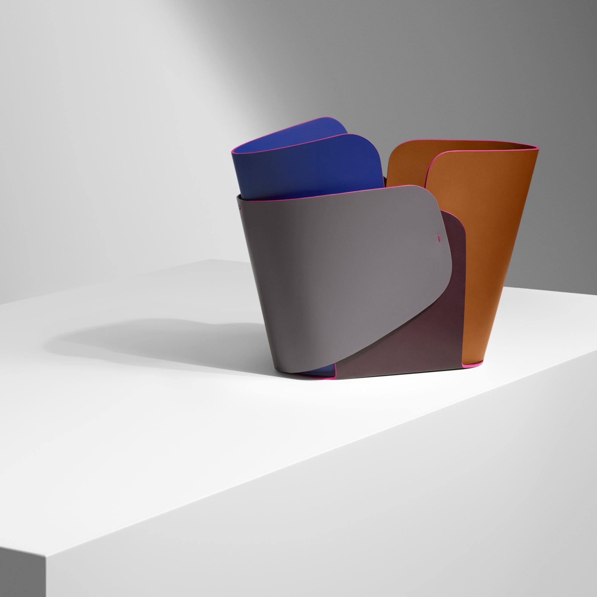 Cesta amplia Overlay Bowl de Patricia Urquiola  Baúles, Viaje y Hogar Hogar y Decoración de mesa Decoración | LOUIS VUITTON (Zoom de producto)