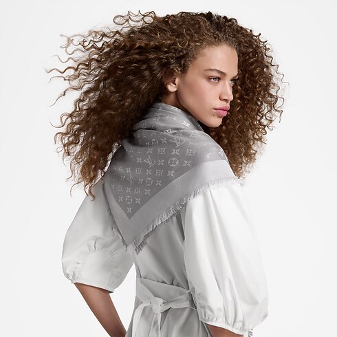 Chal Denim Monogram S00 Mujer Accesorios Chales y estolas | LOUIS VUITTON (Zoom de producto)