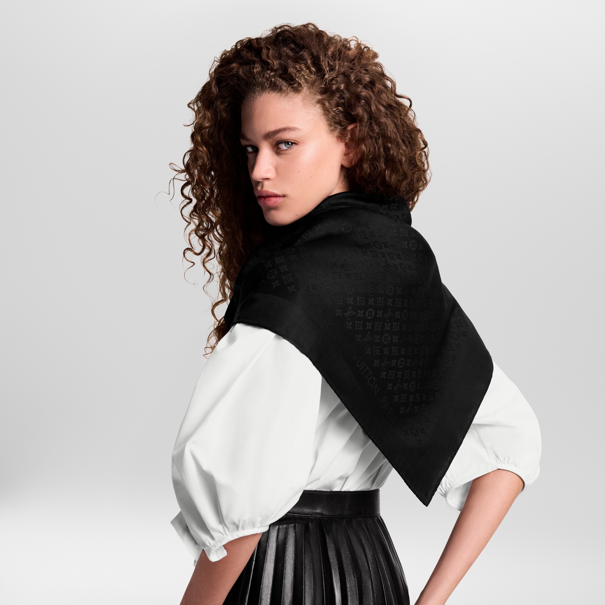 Chal Evermore S00 Mujer Accesorios Chales y estolas | LOUIS VUITTON (Zoom de producto)