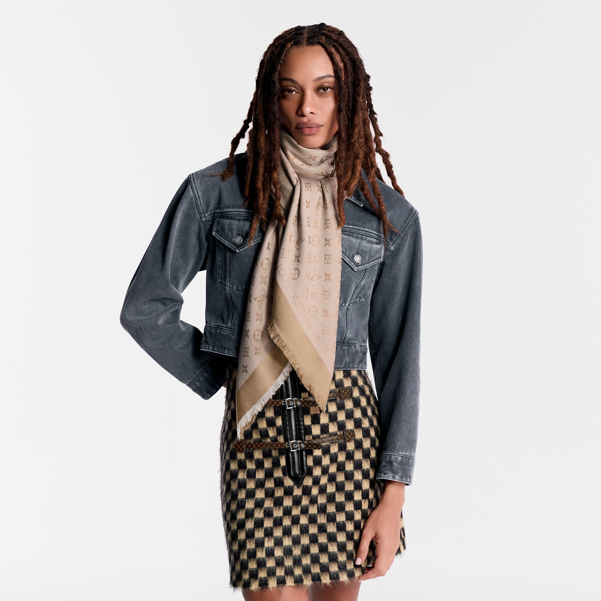 Chal Monogram Denim S00 Mujer Accesorios Chales y estolas | LOUIS VUITTON (Zoom de producto)