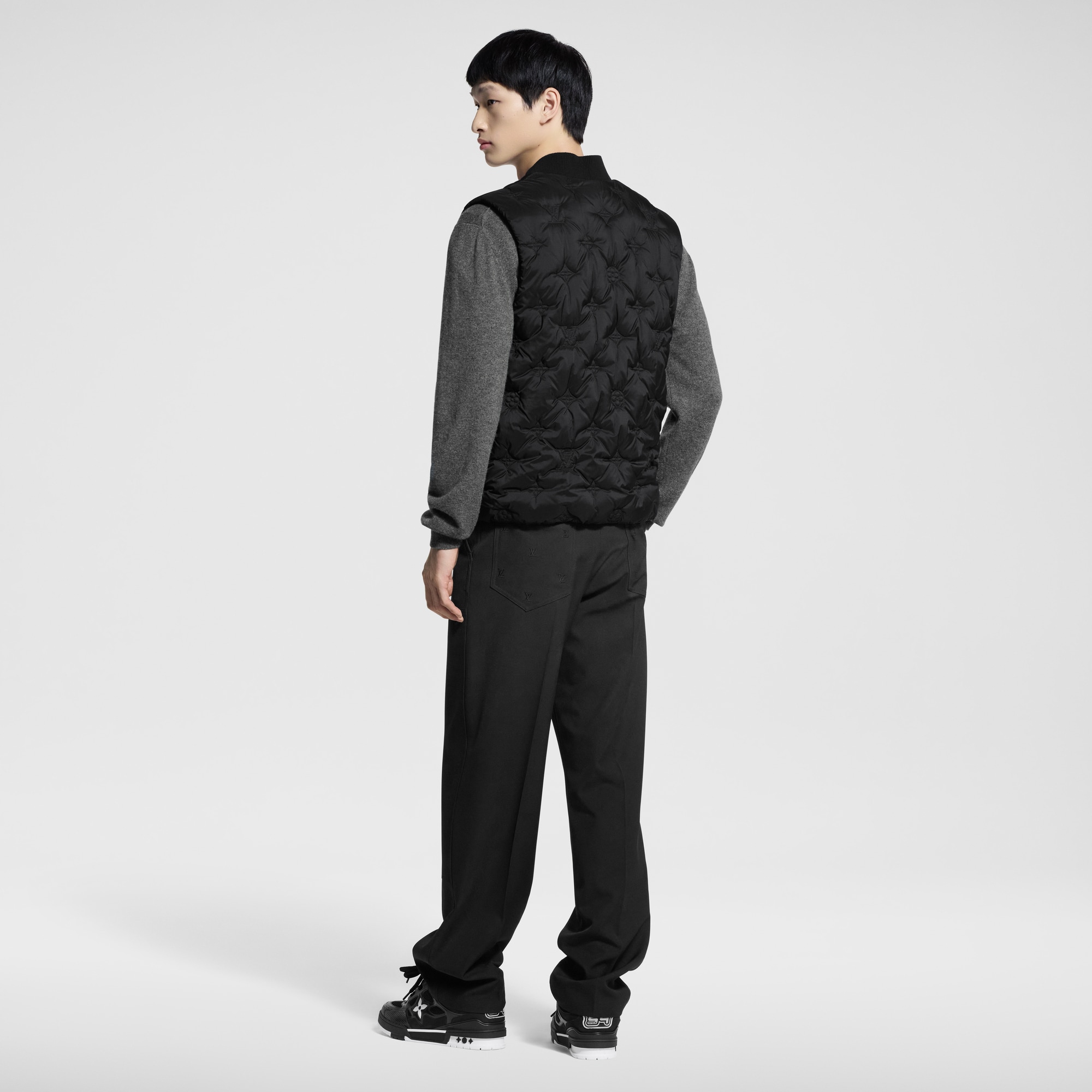 Chaleco Monogram de nailon acolchado  Hombre Prêt-à-Porter Cazadoras y abrigos | LOUIS VUITTON (Zoom de producto)