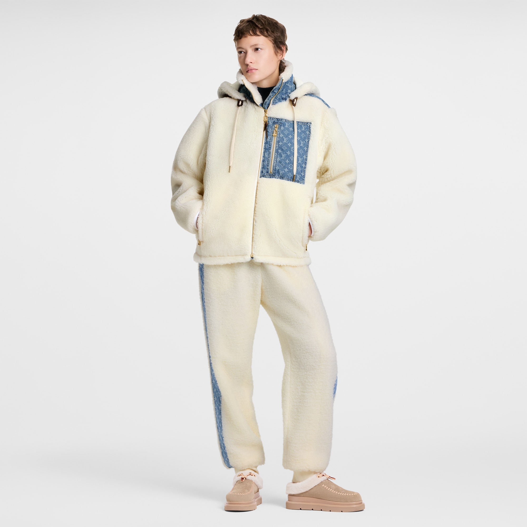 Chaqueta de felpa con detalle Monogram  Mujer Prêt-à-Porter Abrigos y chaquetas | LOUIS VUITTON (Zoom de producto)