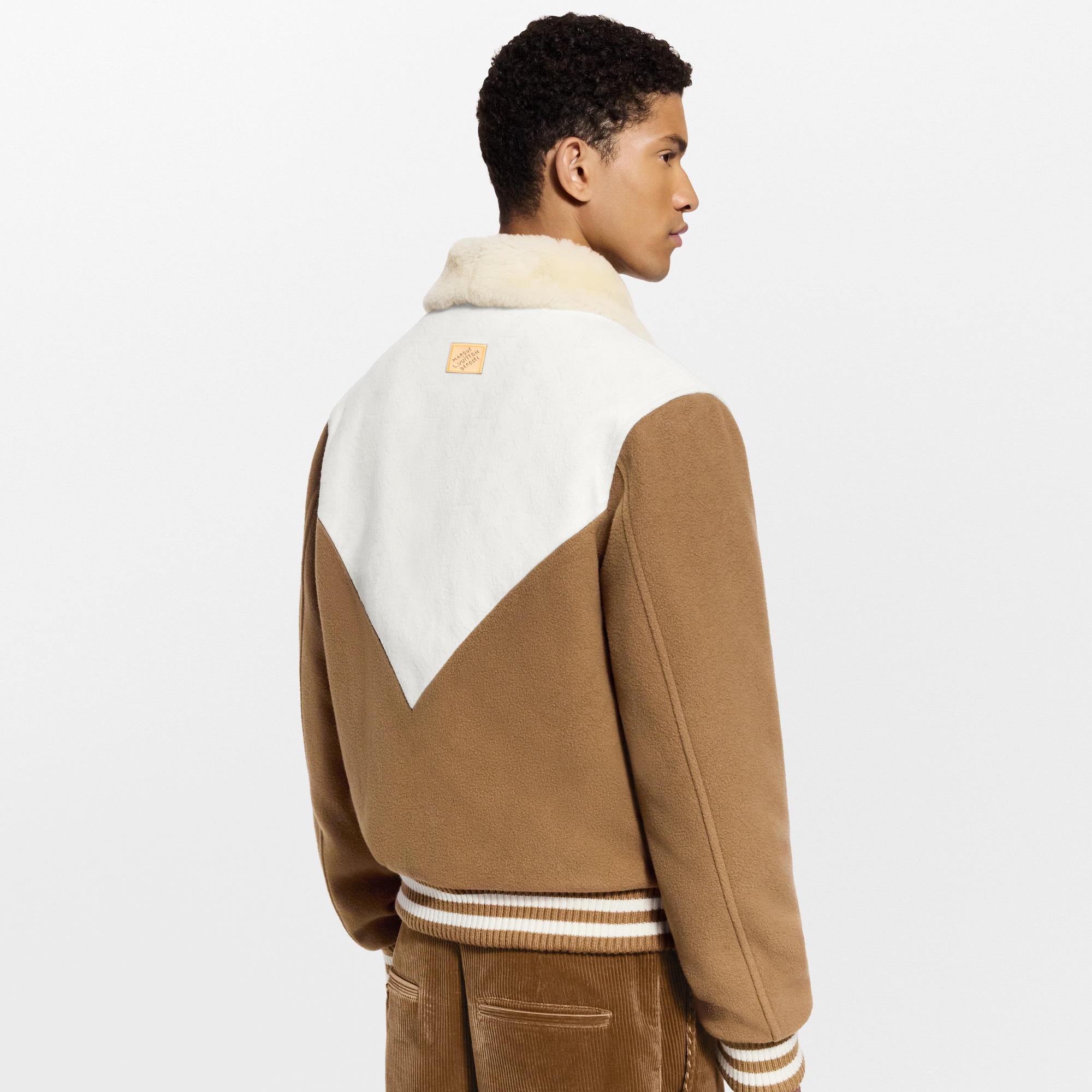 Chaqueta Monogram con cuello de lana de oveja  Hombre Prêt-à-Porter Cazadoras y abrigos | LOUIS VUITTON (Zoom de producto)