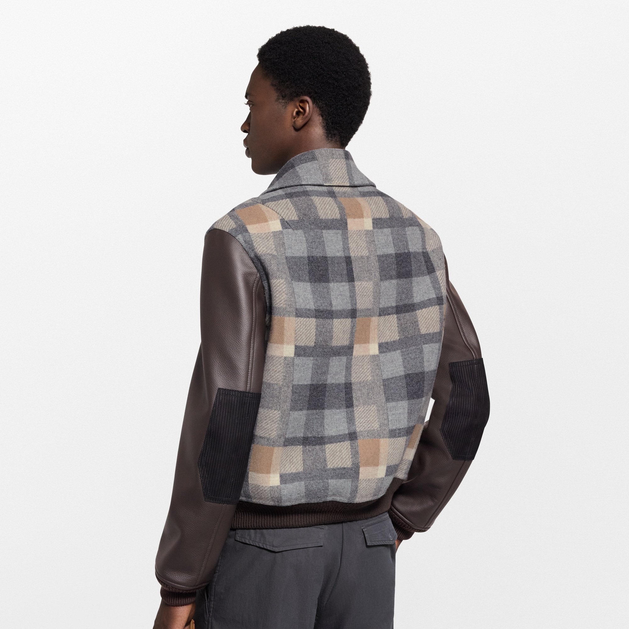 Chaqueta universitaria con detalles en piel  Hombre Prêt-à-Porter Cazadoras y abrigos | LOUIS VUITTON (Zoom de producto)