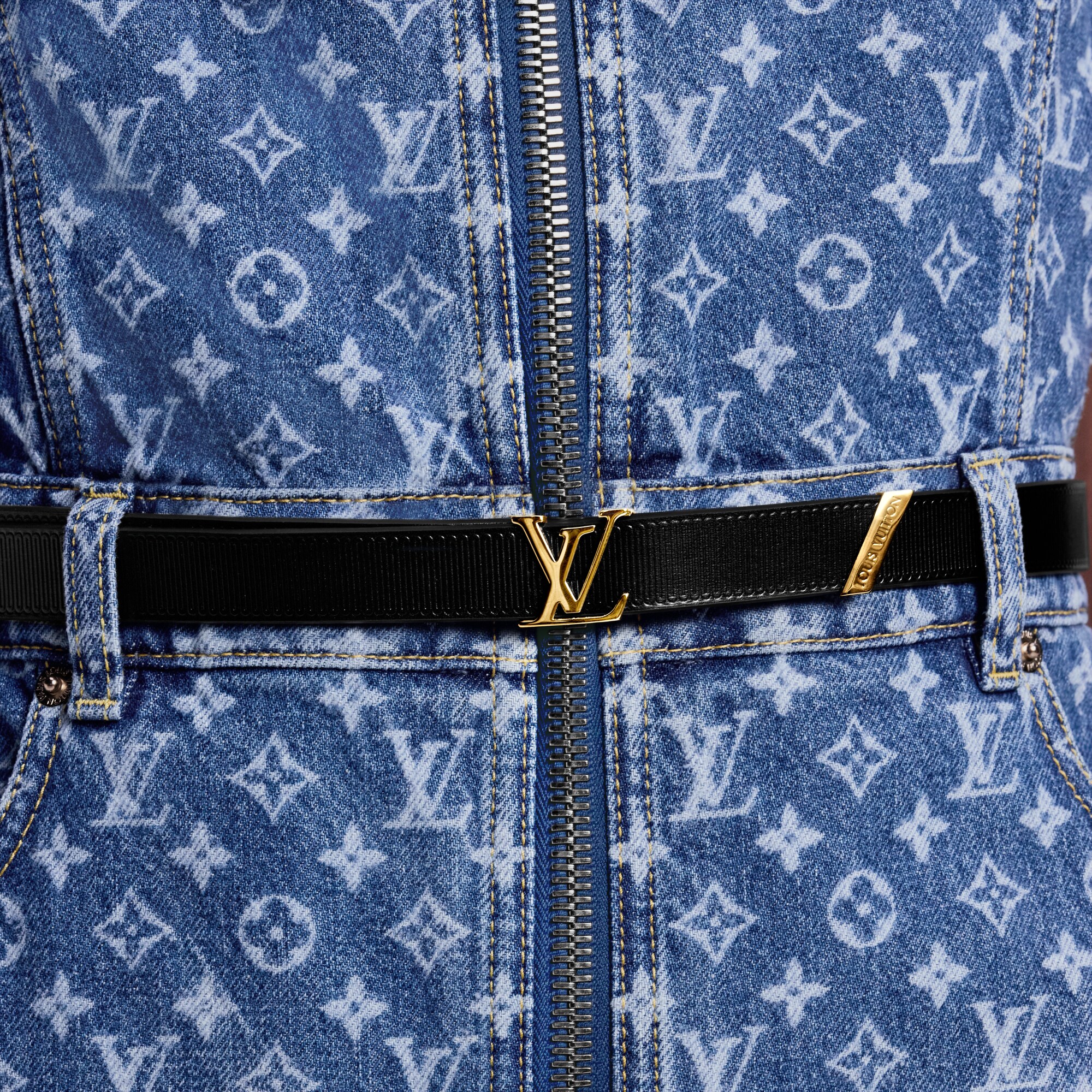 Cinturón LV Initiales de 2 cm Otros pieles Mujer Accesorios Cinturones | LOUIS VUITTON (Zoom de producto)