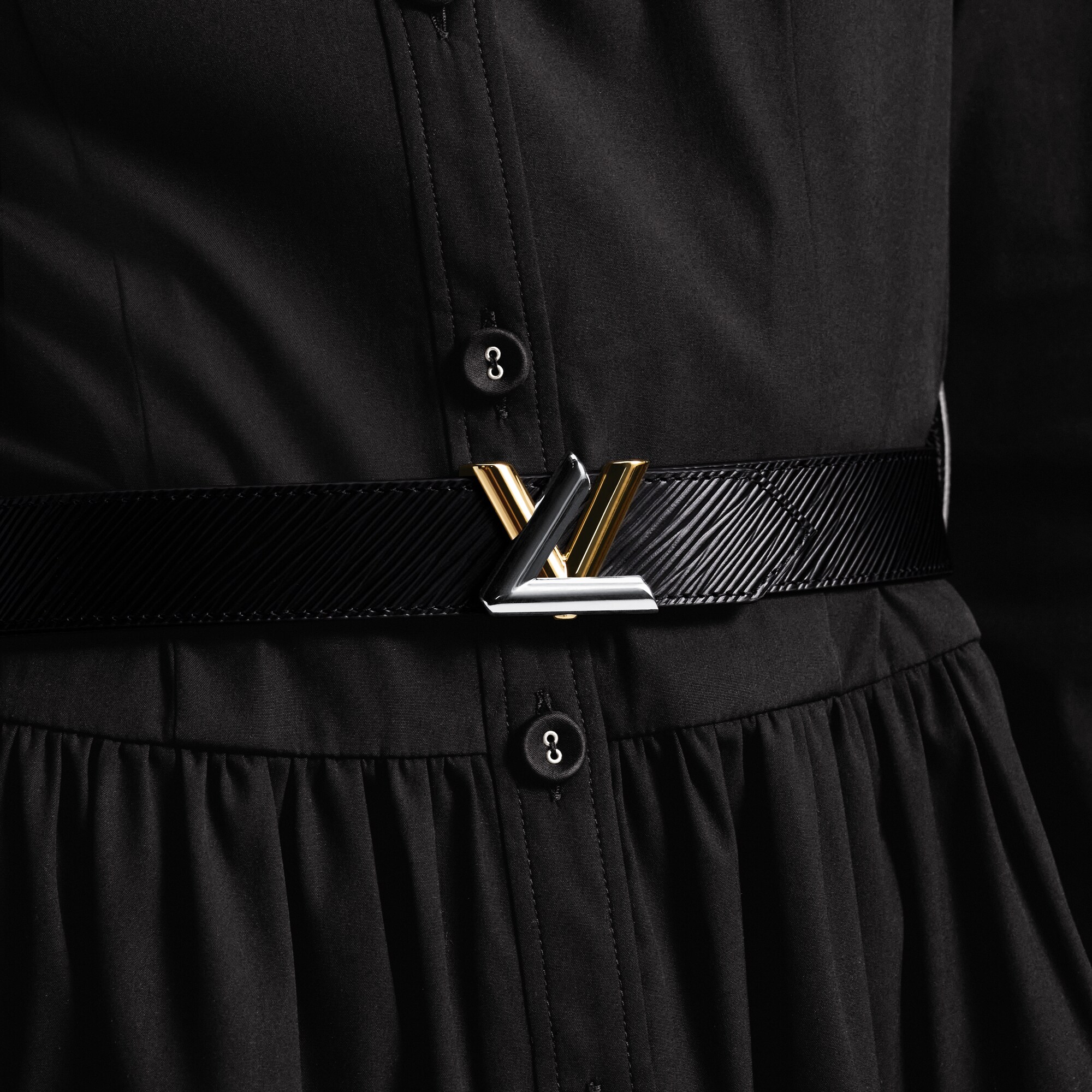 Cinturón LV Twist de 3 cm Piel Epi Mujer Accesorios Cinturones | LOUIS VUITTON (Zoom de producto)