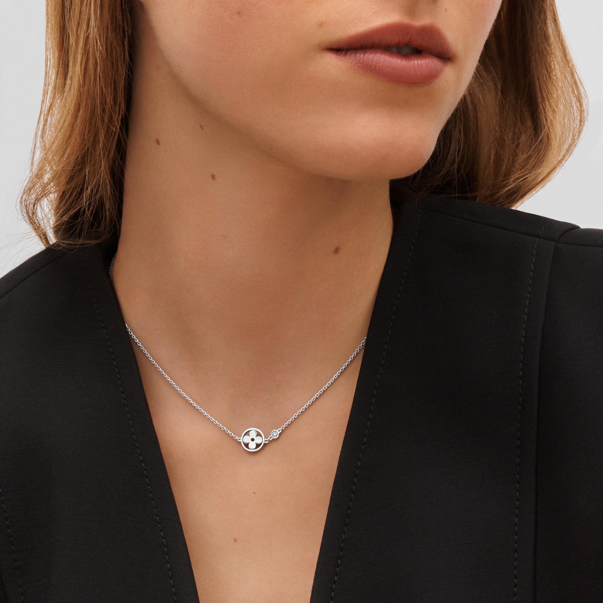 Colgante Blossom de oro blanco y diamante  Joyería Categorías Collares y colgantes | LOUIS VUITTON (Zoom de producto)
