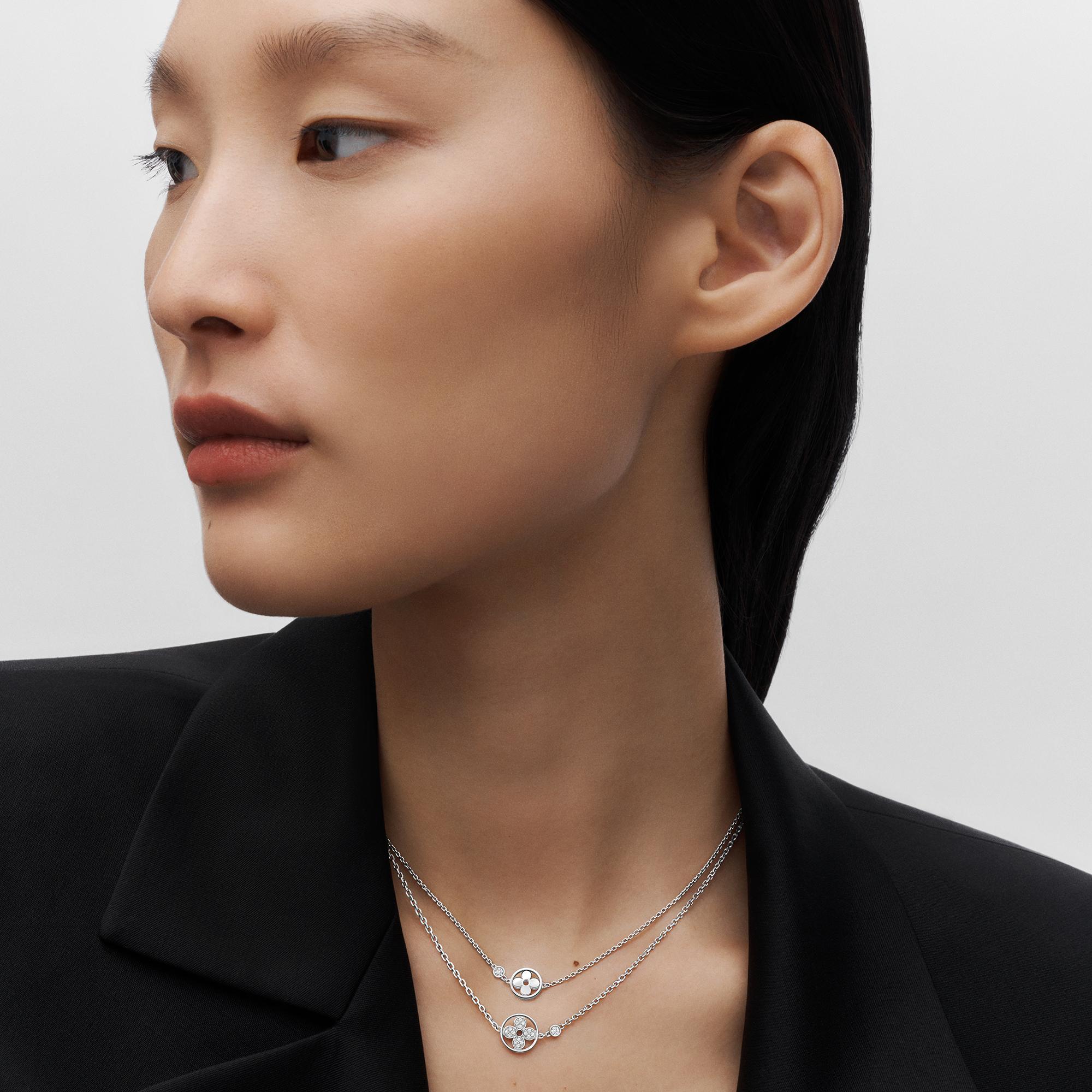 Colgante Idylle Blossom de oro blanco y diamantes  Joyería Categorías Collares y colgantes | LOUIS VUITTON (Zoom de producto)