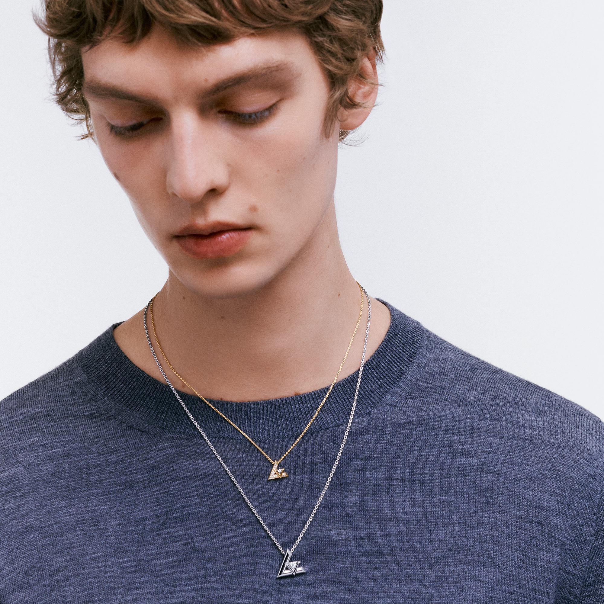 Colgante LV Volt One  Joyería Categorías Collares y colgantes | LOUIS VUITTON (Zoom de producto)