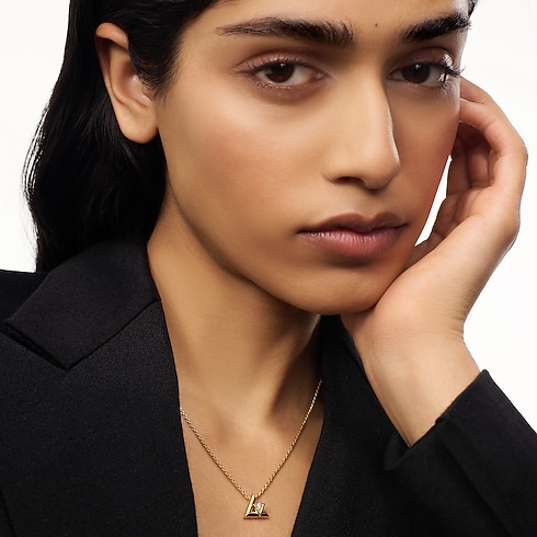 Colgante pequeño LV Volt One de oro amarillo y diamante Joyería Categorías Joyería | LOUIS VUITTON (Zoom de producto)