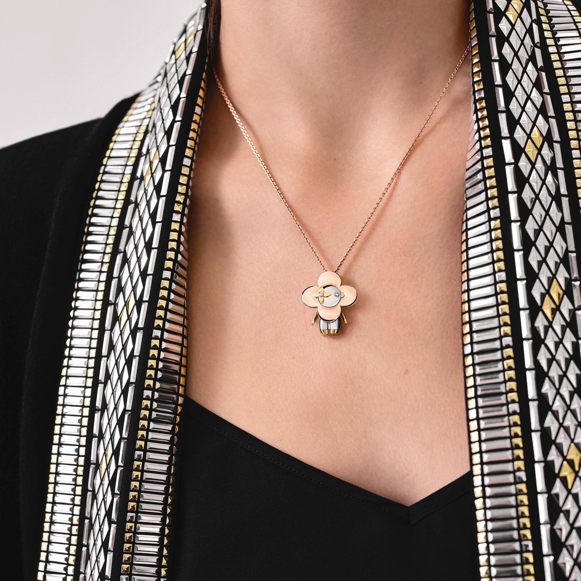 Colgante Vivienne de oro y diamantes  Joyería Categorías Collares y colgantes | LOUIS VUITTON (Zoom de producto)